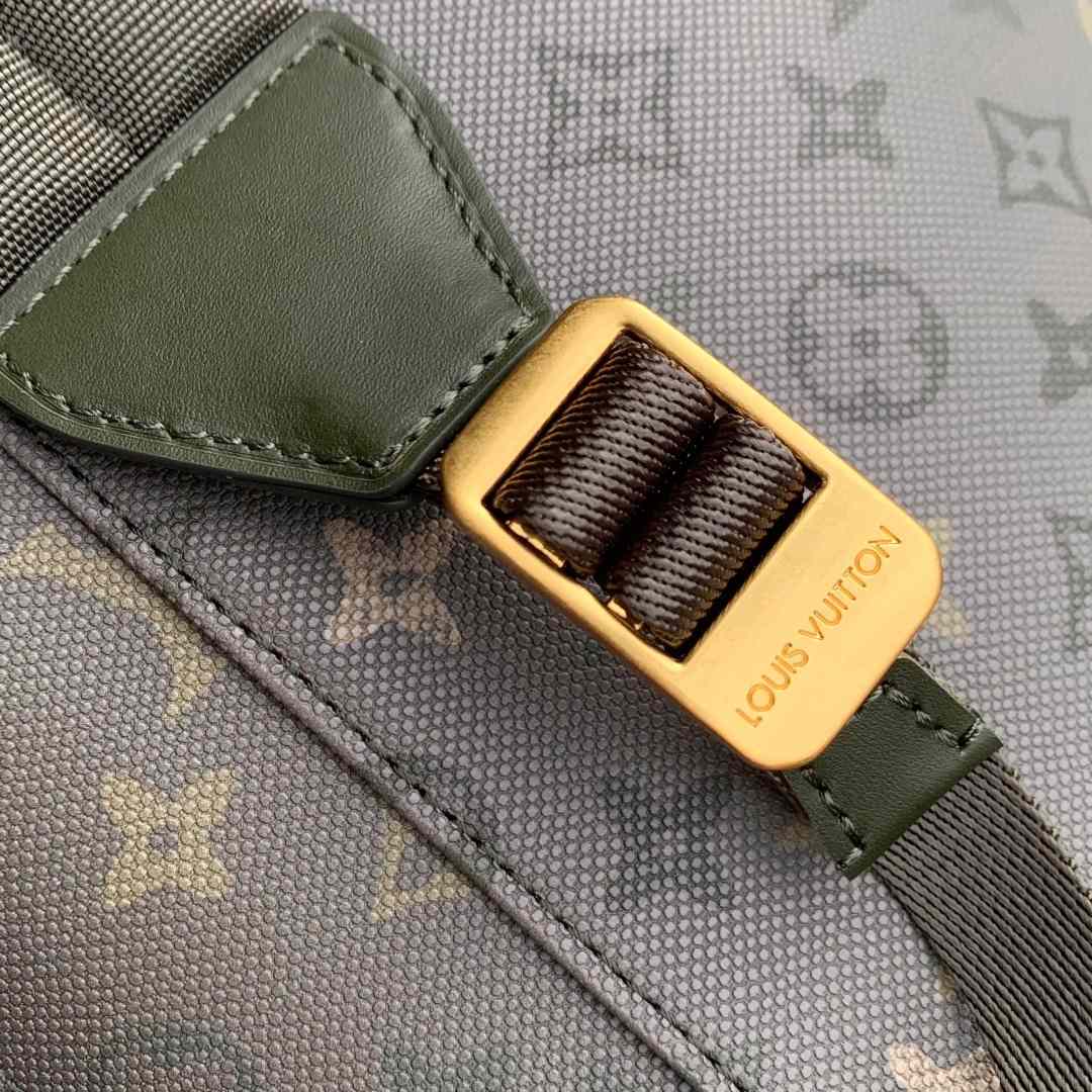  Louis Vuitton Christopher MM     M27080 - DesignerGu