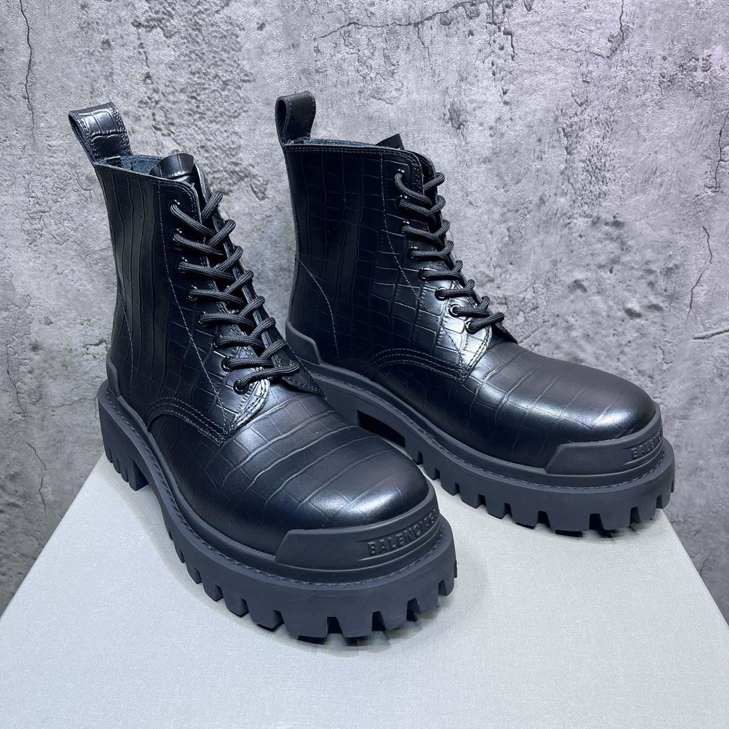 Balenciaga Strike 20mm Lace-up Boot - DesignerGu