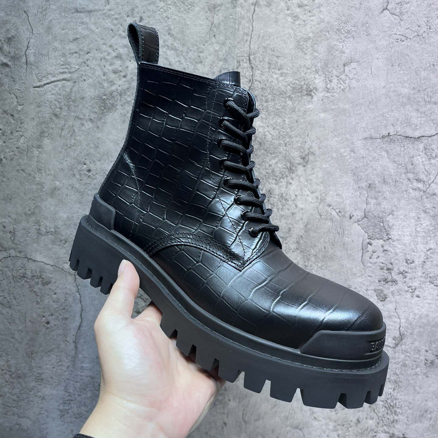 Balenciaga Strike 20mm Lace-up Boot - DesignerGu