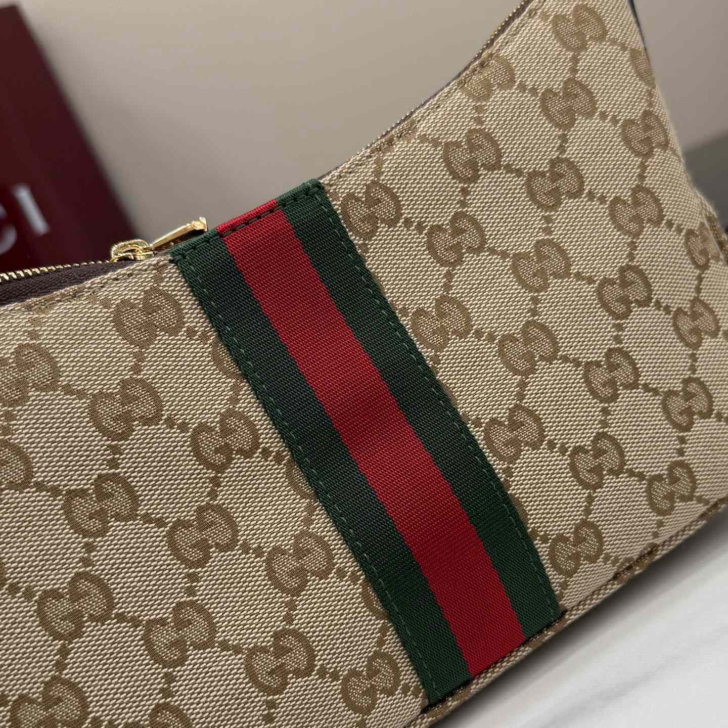 Gucci Lunetta Small Crossbody Bag 863406 - DesignerGu
