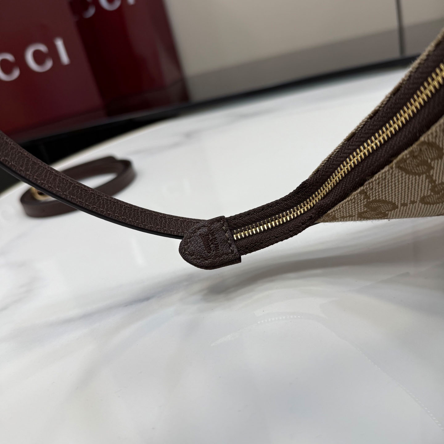 Gucci Lunetta Small Crossbody Bag 863406 - DesignerGu