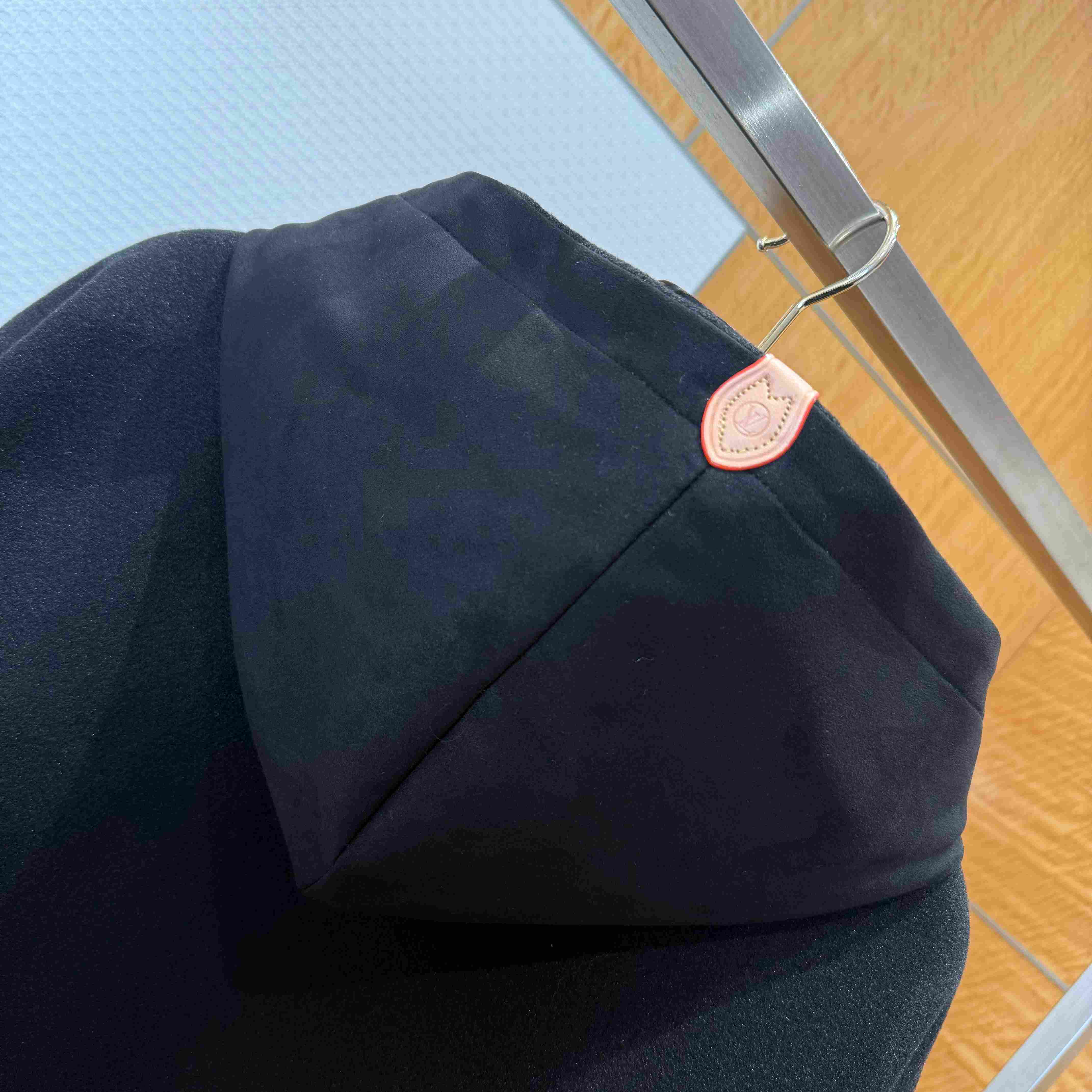 Louis Vuitton Leather Mix Hooded Blouson 1AJSN8 - DesignerGu