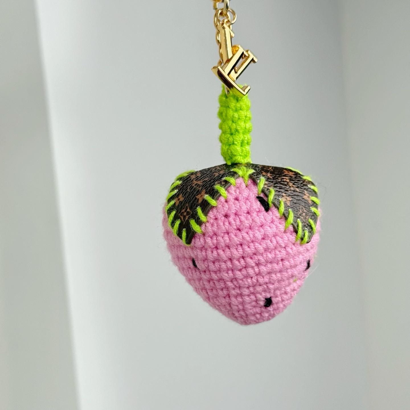 Louis Vuitton Berrylicious Crochet Bag Charm   M02583 - DesignerGu