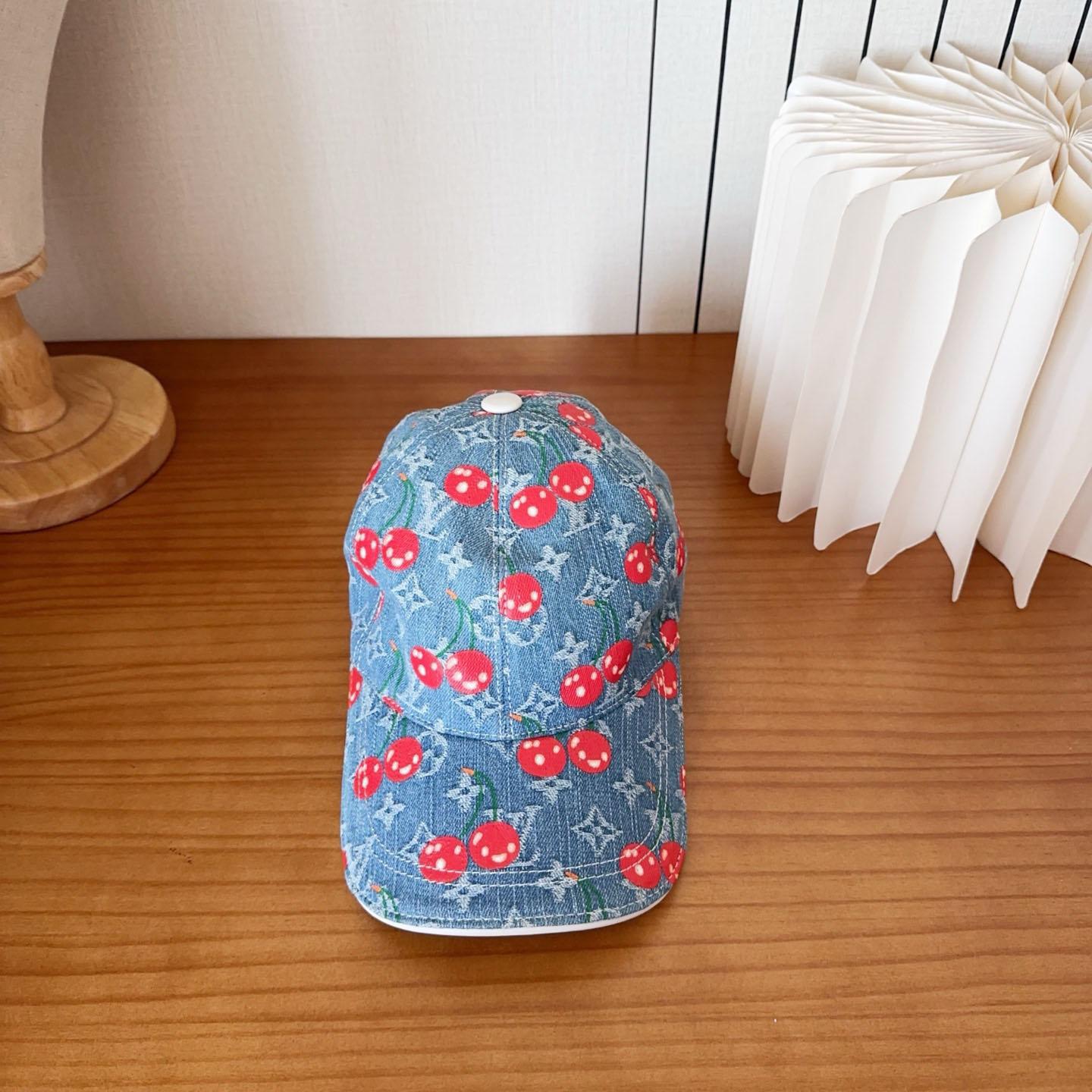 Louis Vuitton Cap - DesignerGu