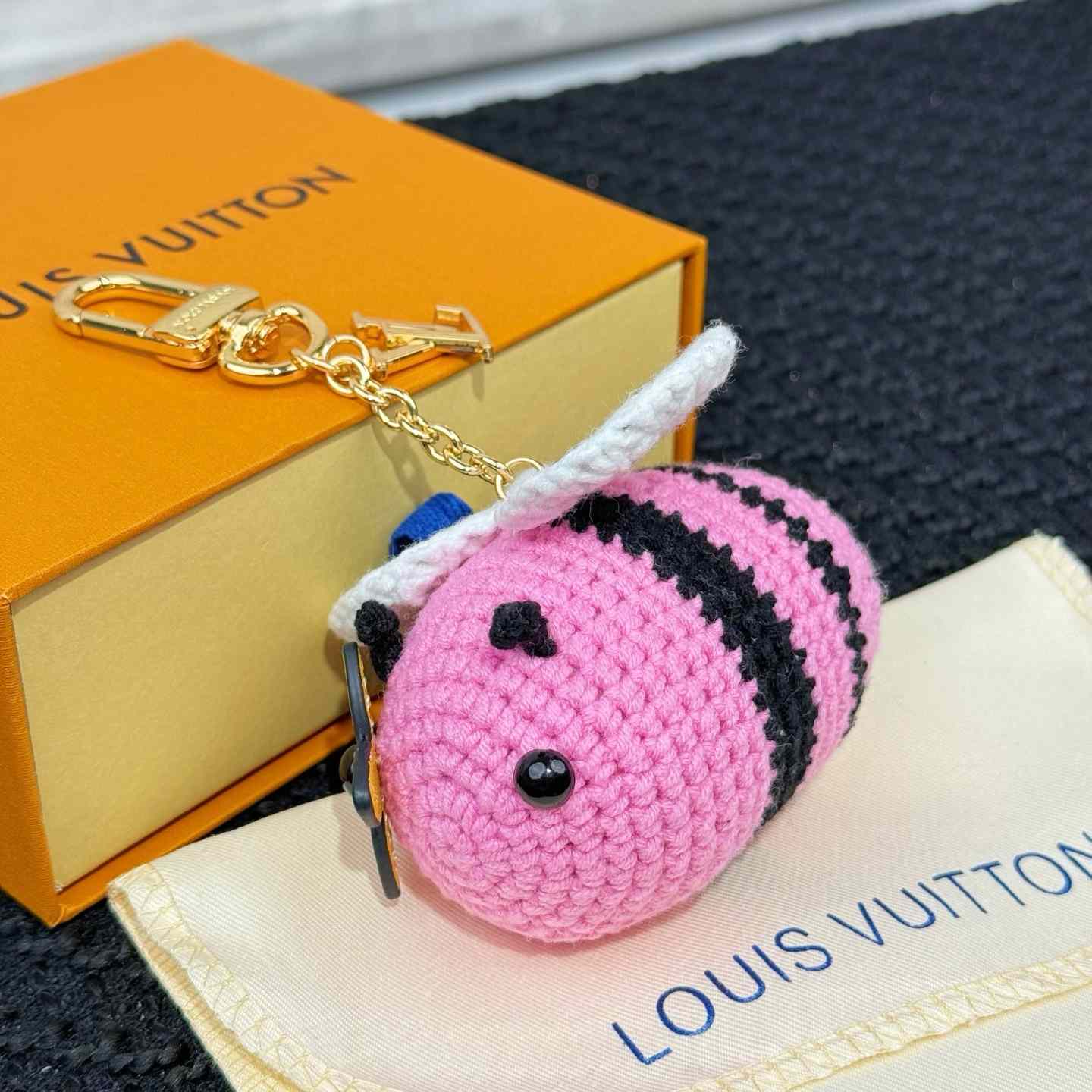 Louis Vuitton Bee LV Crochet Bag Charm   M02585 - DesignerGu