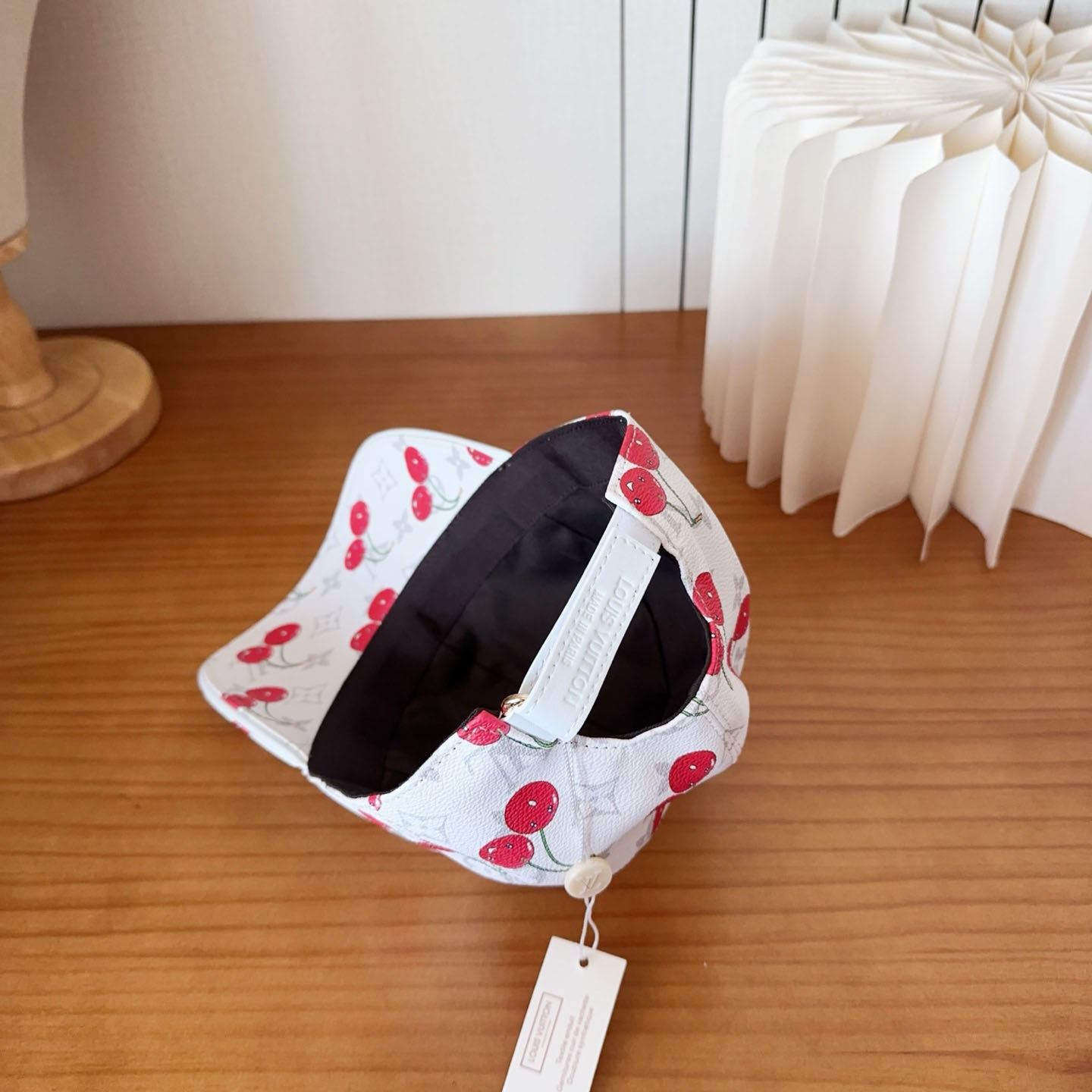 Louis Vuitton Cap - DesignerGu