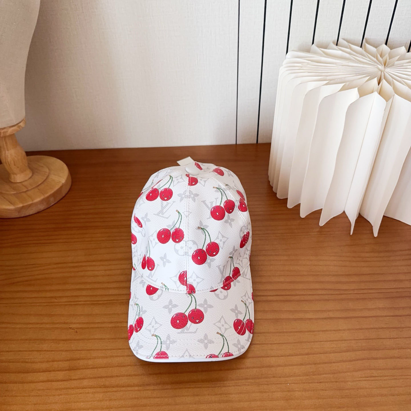 Louis Vuitton Cap - DesignerGu