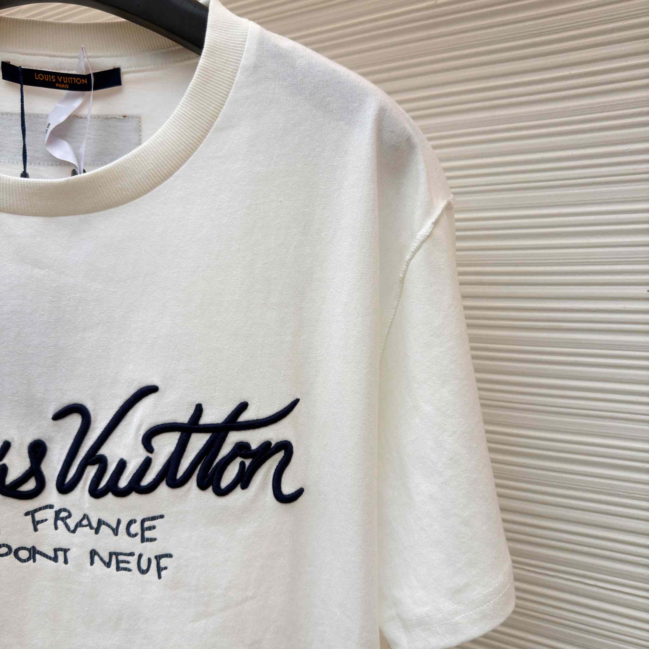  Louis Vuitton Embroidery T-Shirt - DesignerGu