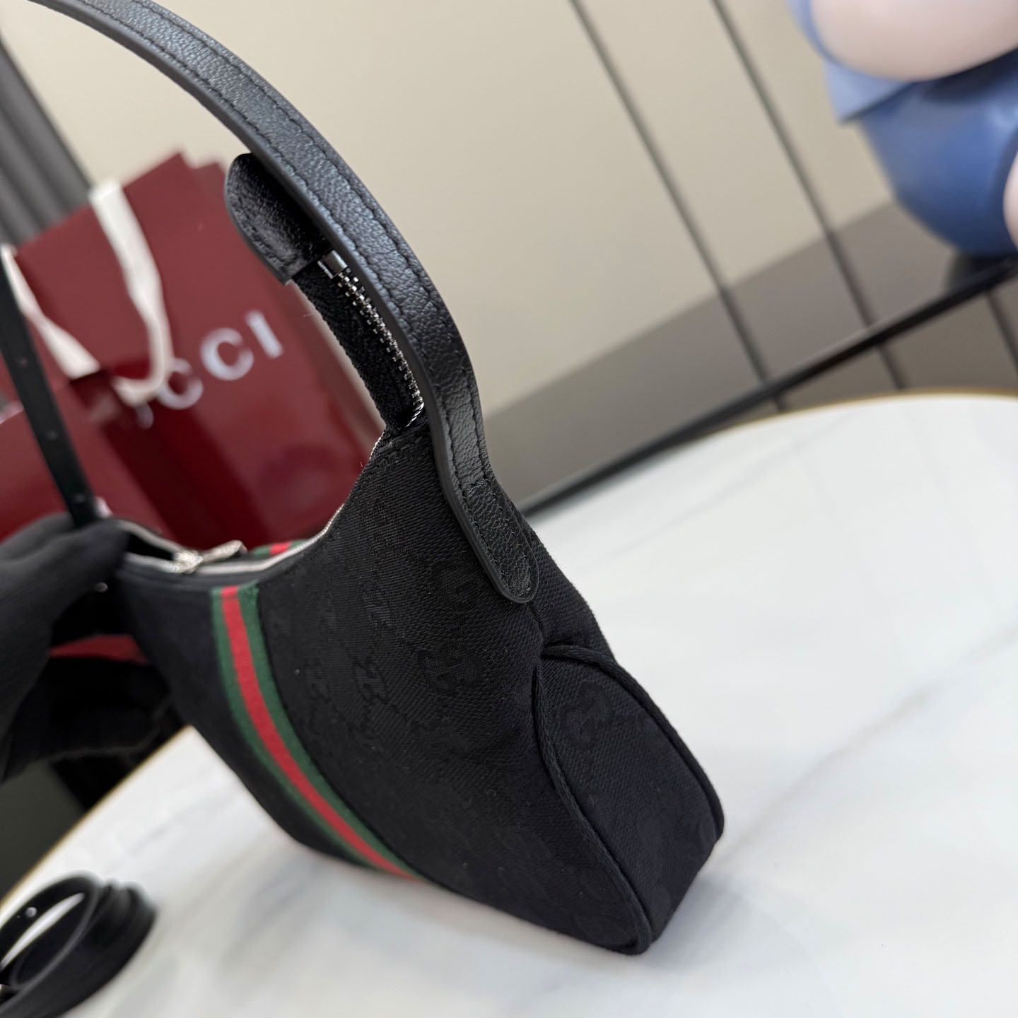 Gucci Lunetta Small Crossbody Bag 863406 - DesignerGu