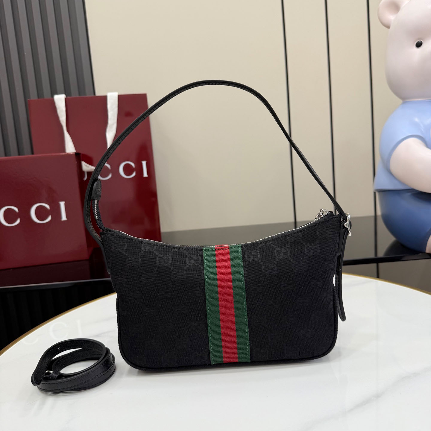 Gucci Lunetta Small Crossbody Bag 863406 - DesignerGu