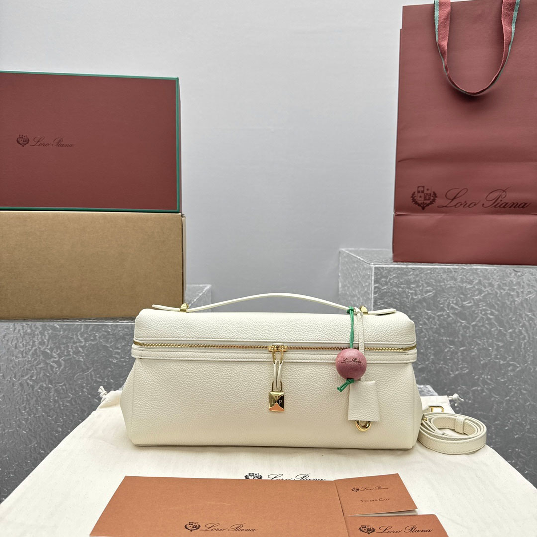 Loro Piana Extra Softy Bag L33  - DesignerGu