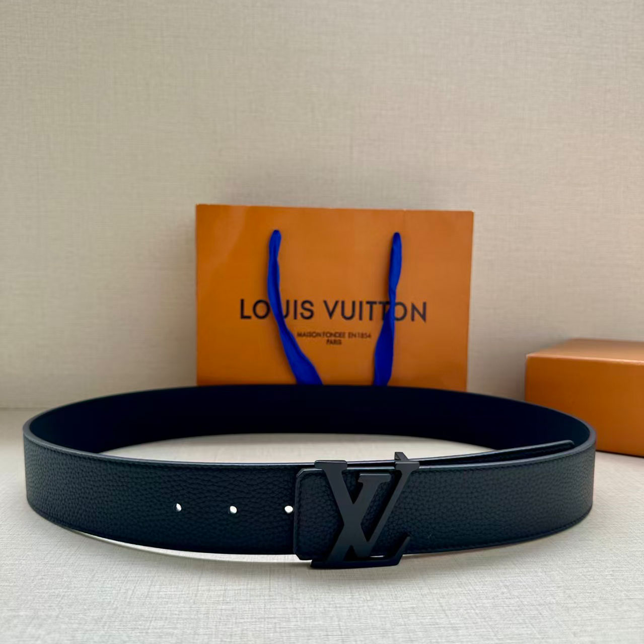 Louis Vuitton Initiales 40mm Reversible Belt - DesignerGu