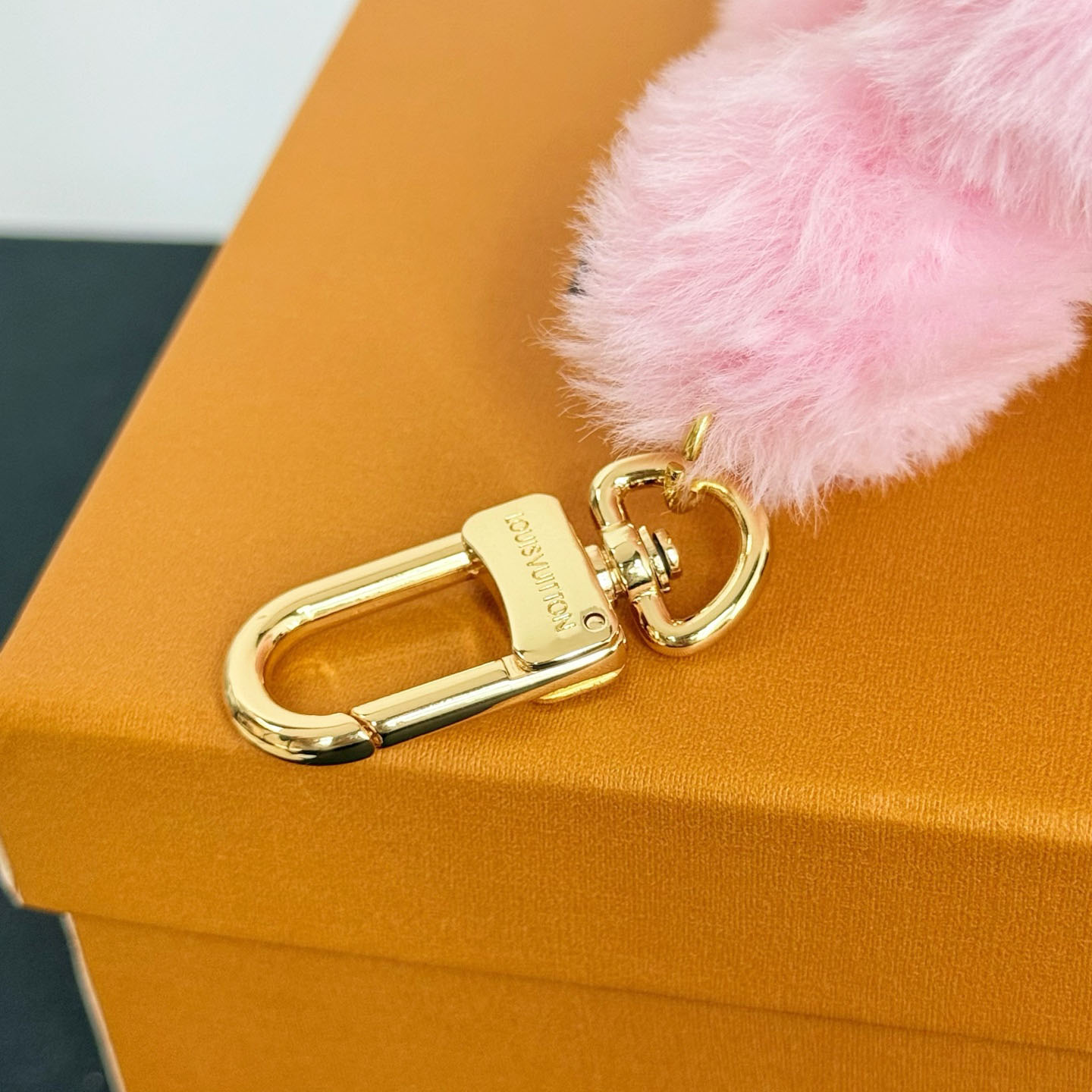 Louis Vuitton LV x TM Vivienne Cuddle Bag Charm M03727 - DesignerGu