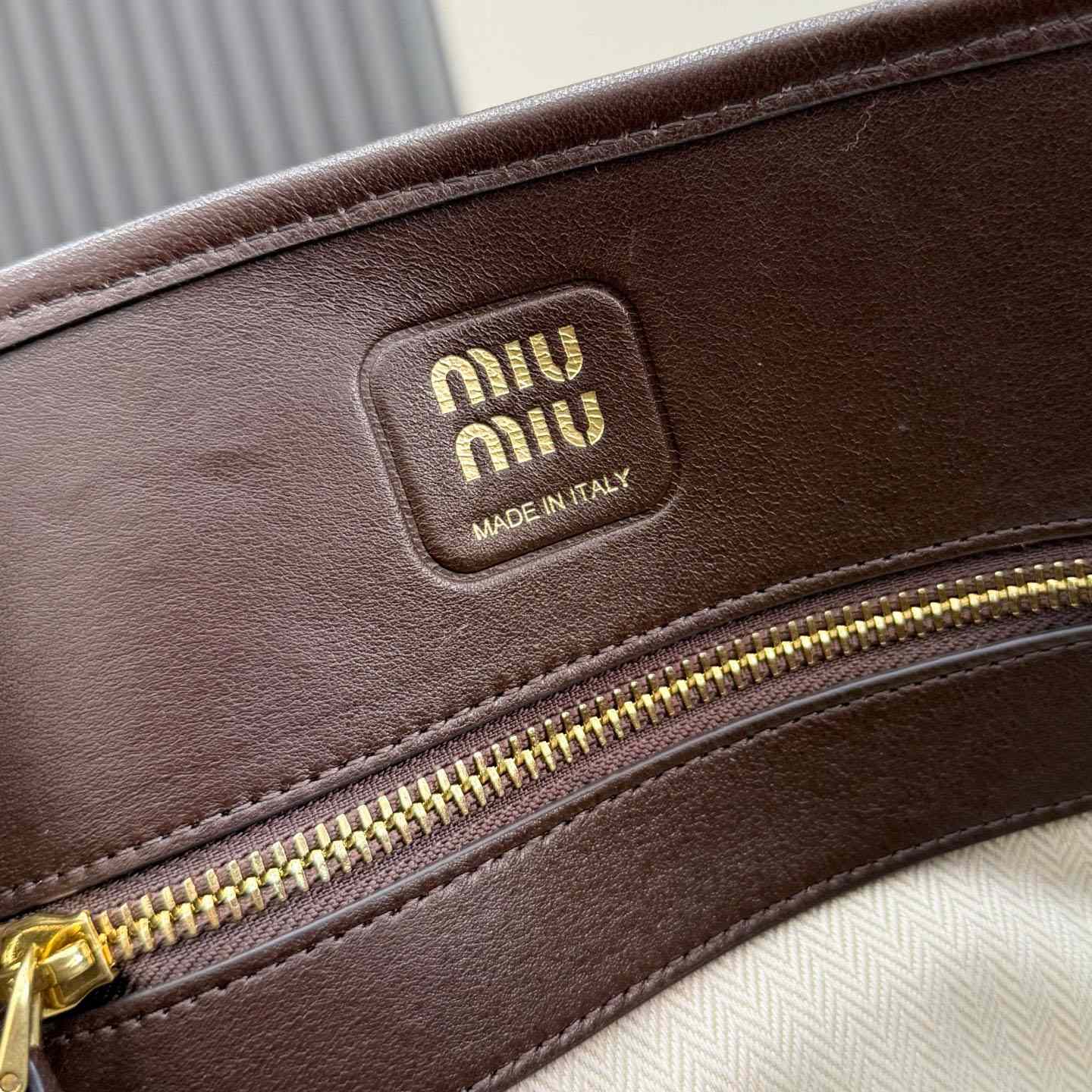 Miu Miu Aventure Nappa Leather Bag 5BA292 - DesignerGu