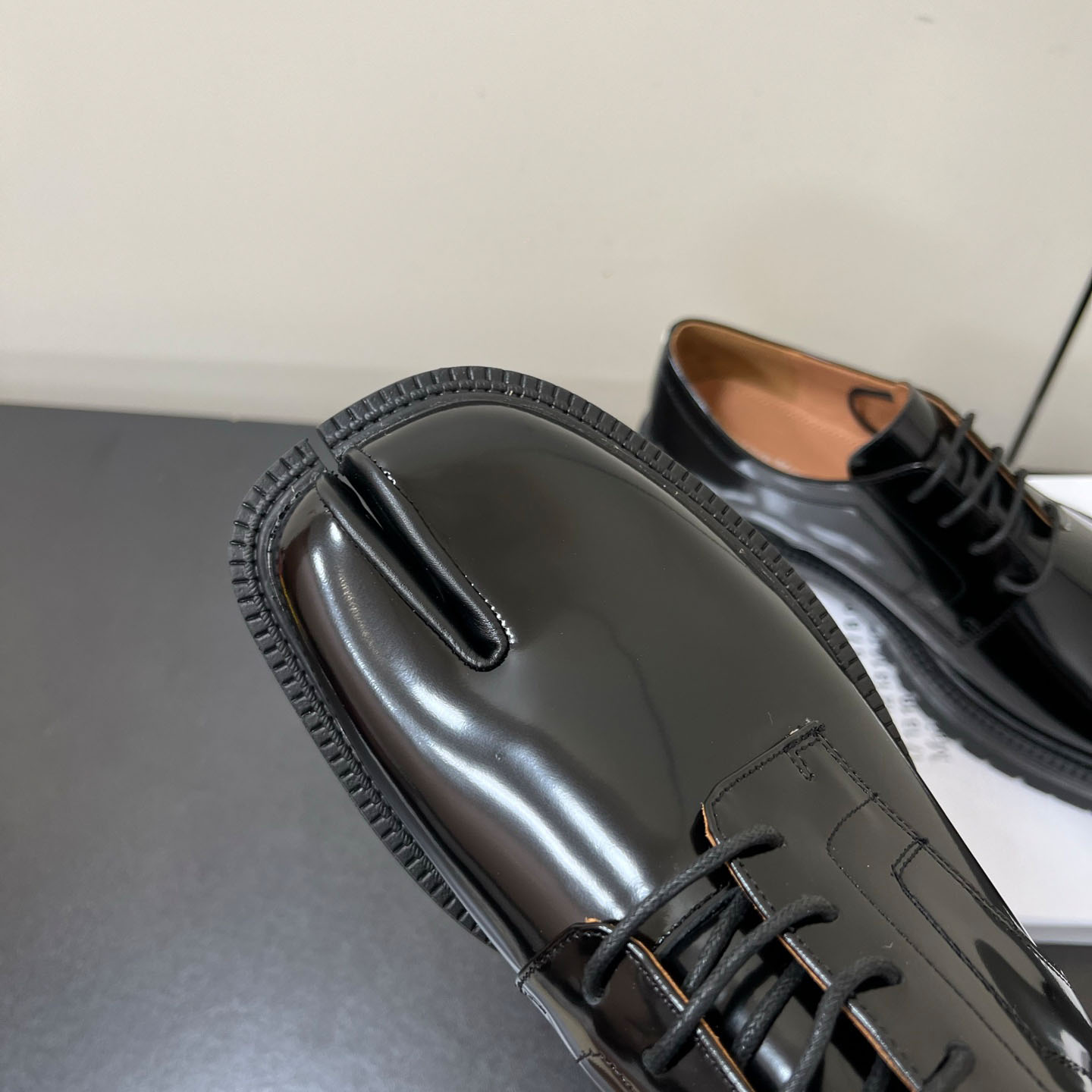 Maison Margiela Tabi Lace-Ups - DesignerGu