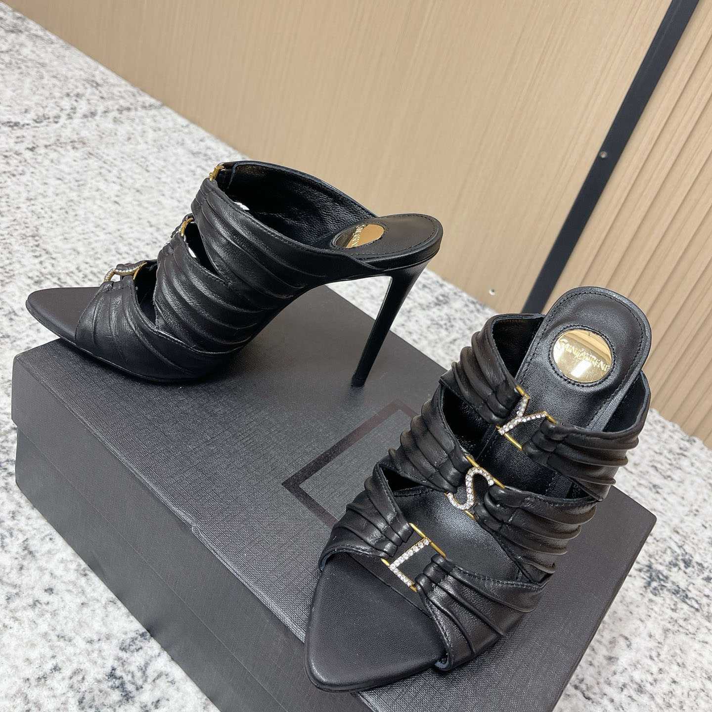 Saint Laurent EMILIE Mules In Satin Crepe - DesignerGu