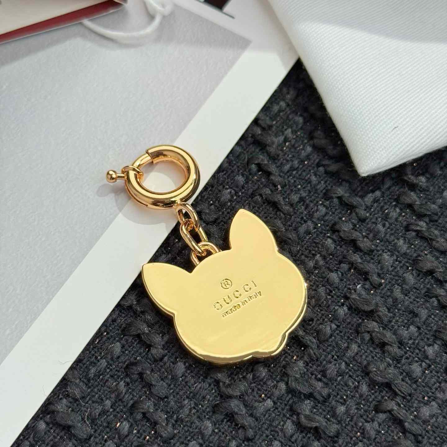 Gucci Cat Keychain  - DesignerGu