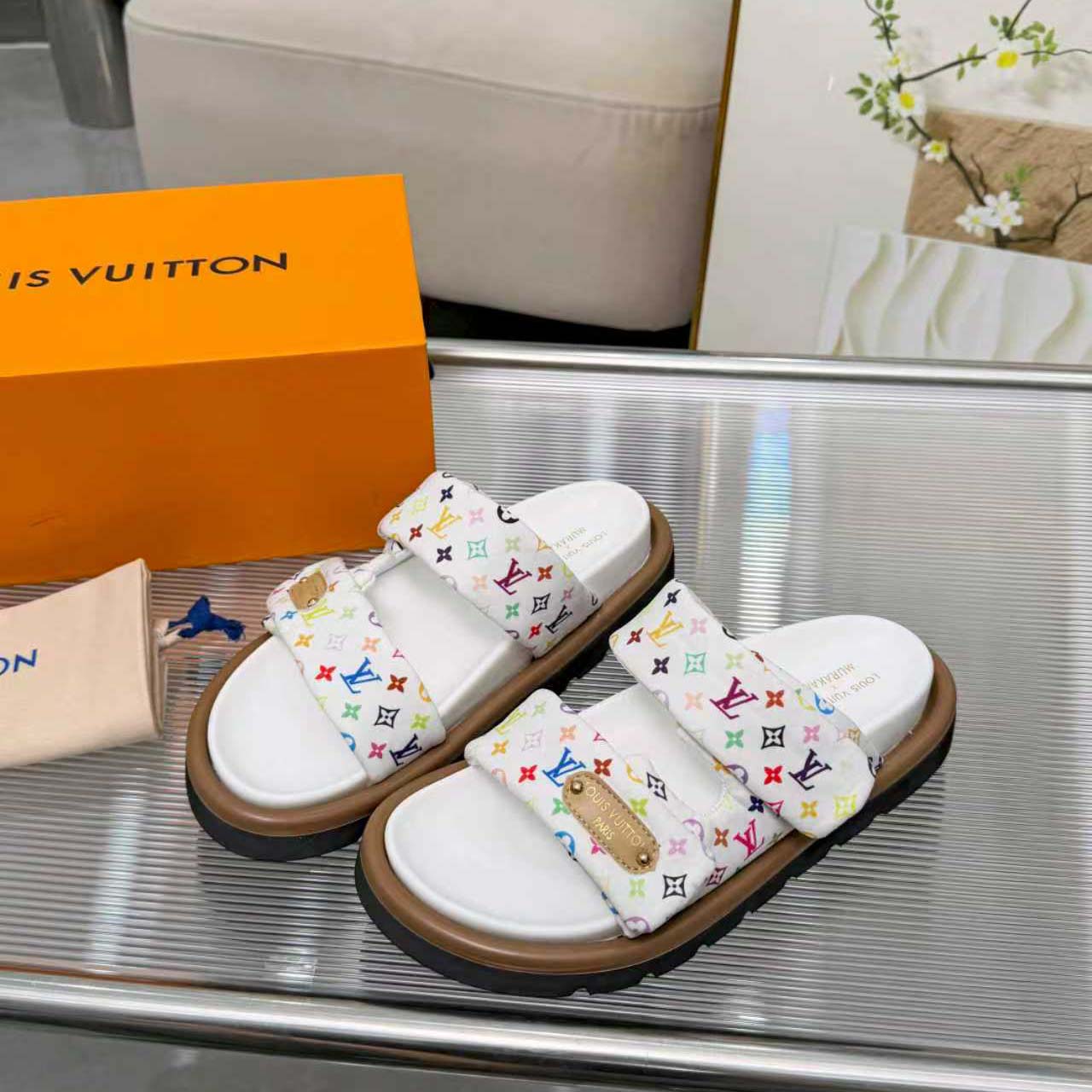 Louis Vuitton LV x TM Pool Pillow Comfort Mule   1AJNEW - DesignerGu