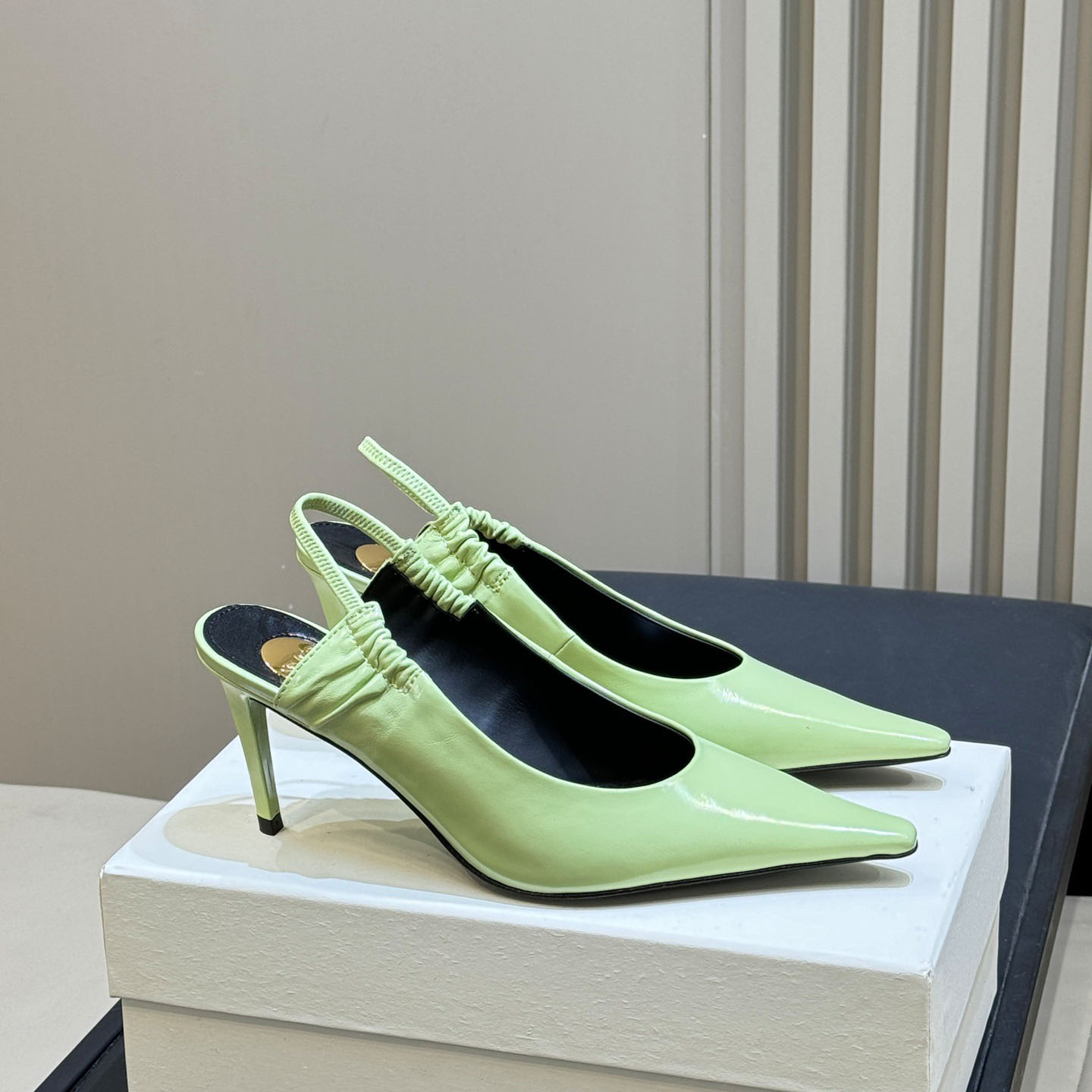 Saint Laurent ANNE-MARIE Slingback Pumps In Smooth Leather - DesignerGu