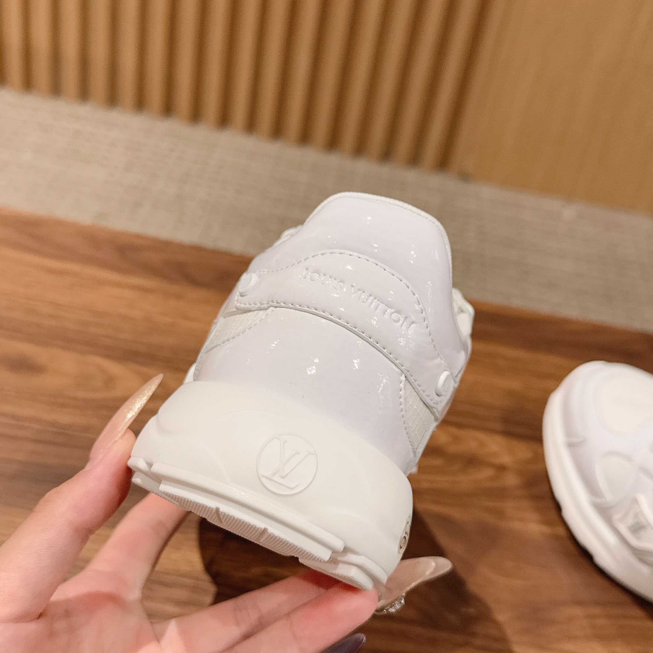 Louis Vuitton LV Olympia Sneaker 1AJP26 - DesignerGu