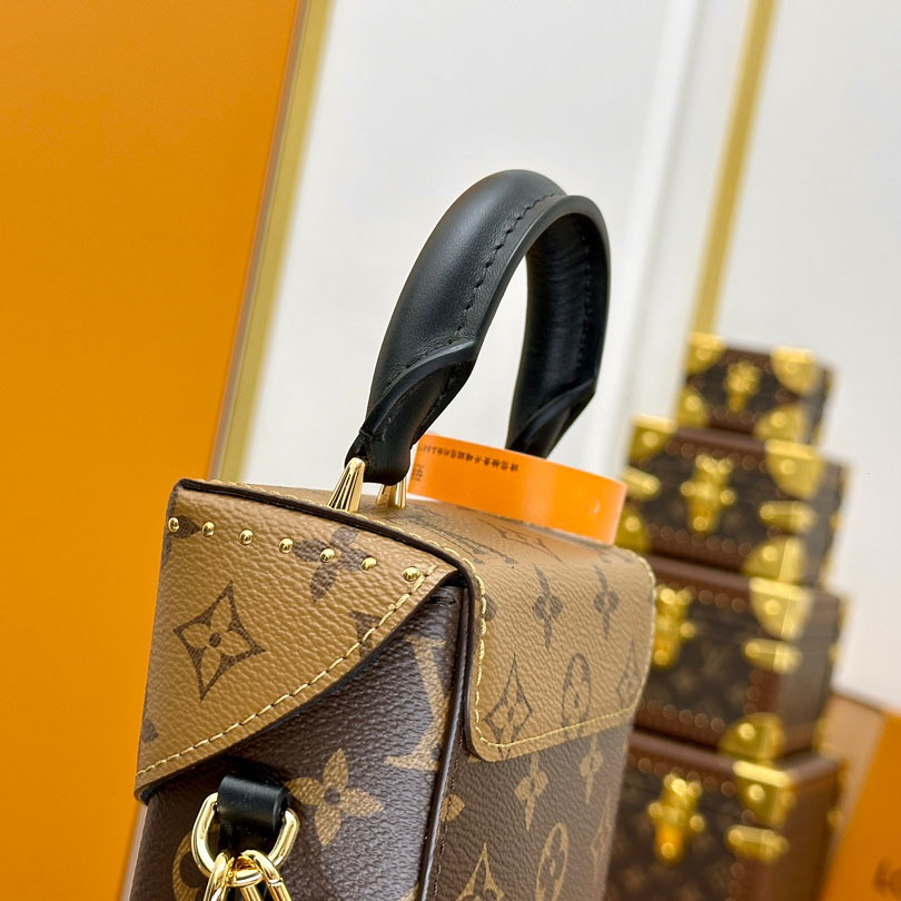 Louis Vuitton Camera Box M82465 - DesignerGu