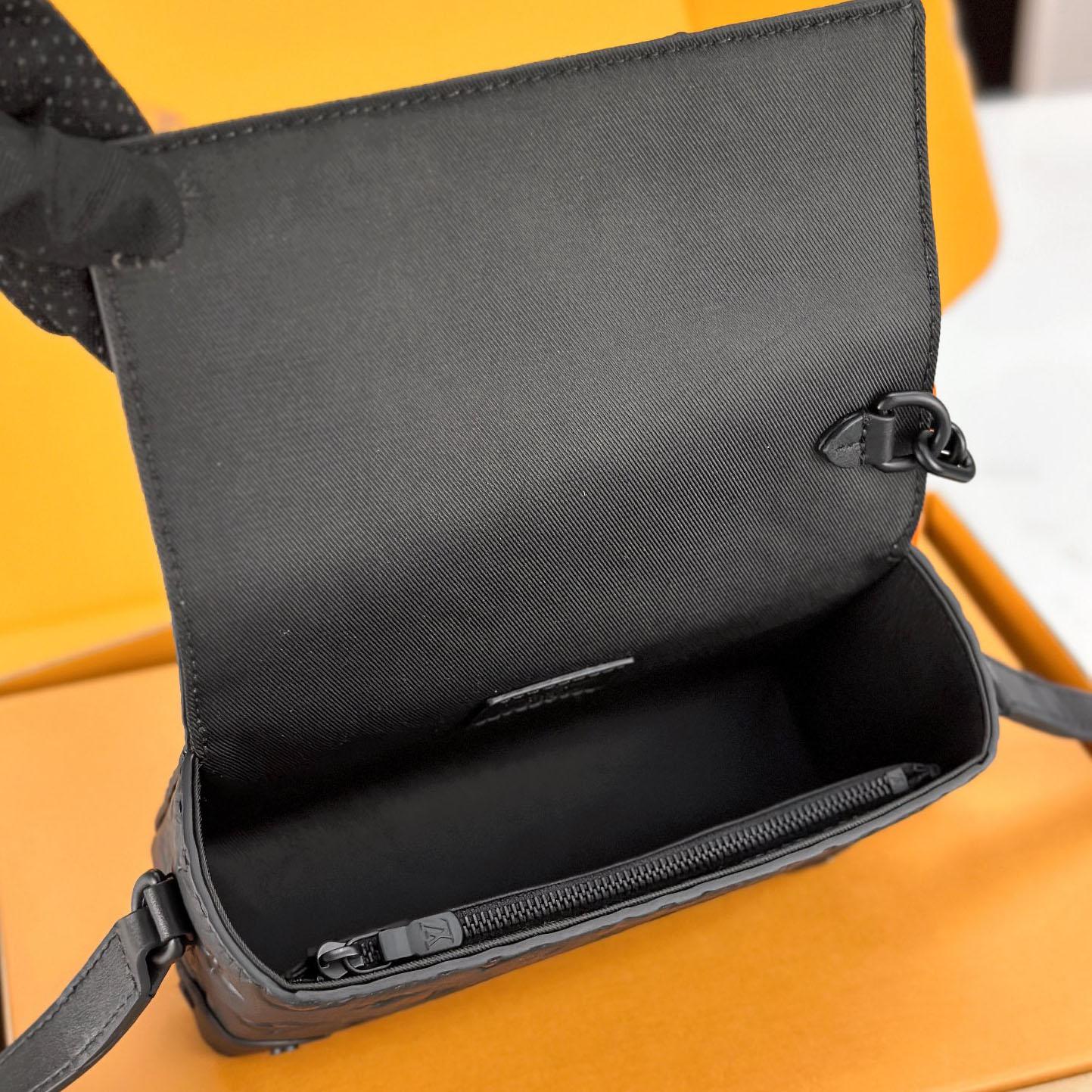 Louis Vuitton Steamer Wearable Wallet M81746 - DesignerGu