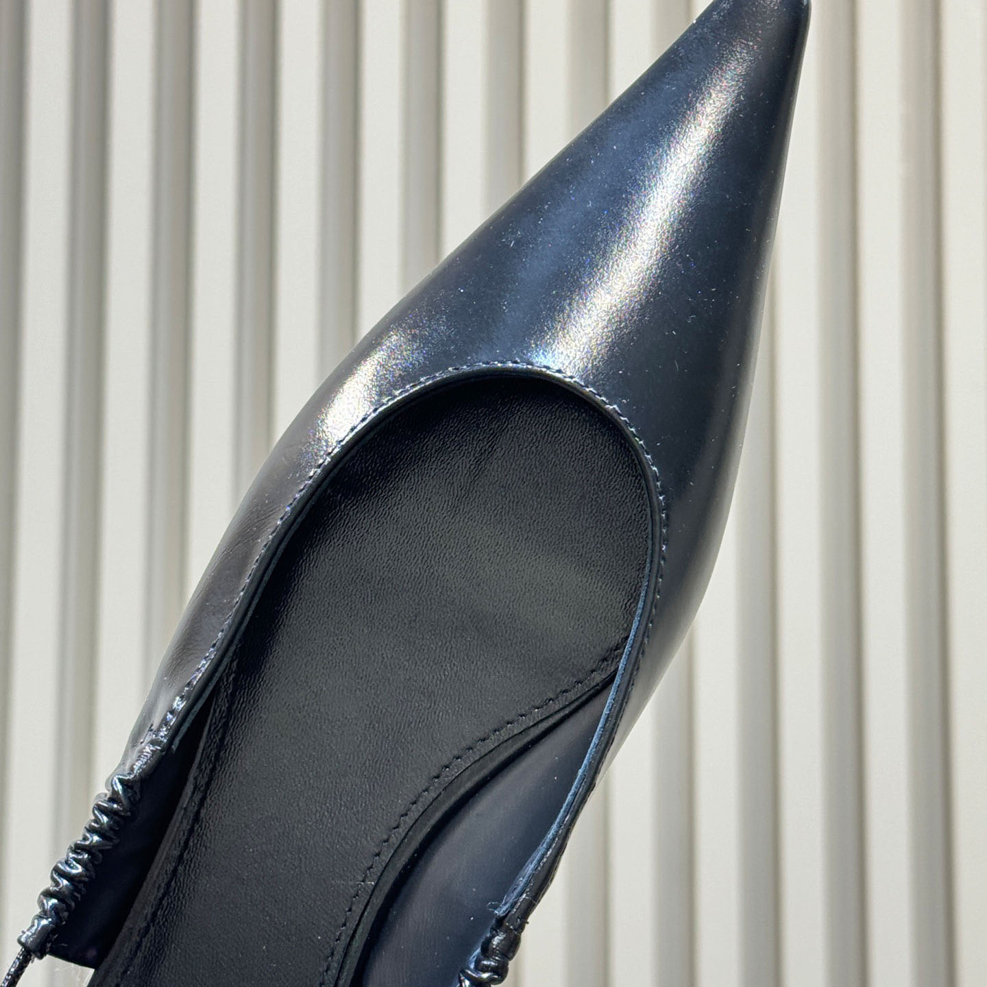 Saint Laurent ANNE-MARIE Slingback Pumps In Smooth Leather - DesignerGu