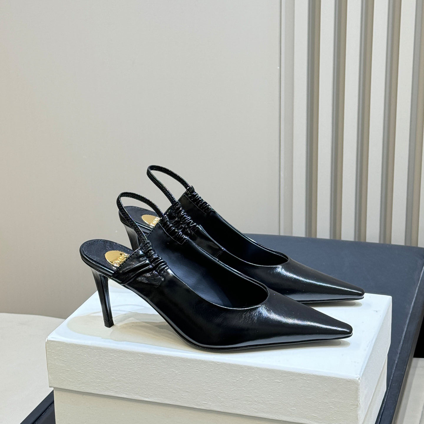 Saint Laurent ANNE-MARIE Slingback Pumps In Smooth Leather - DesignerGu