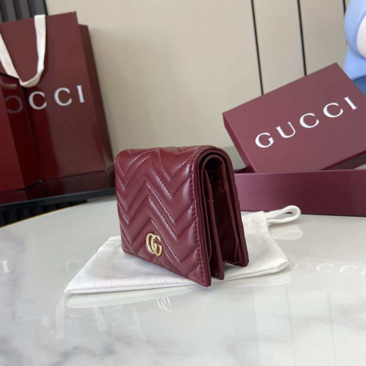 Gucci GG Marmont Card Case Wallet 466492 - DesignerGu