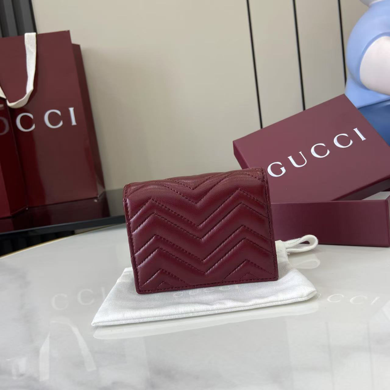 Gucci GG Marmont Card Case Wallet 466492 - DesignerGu