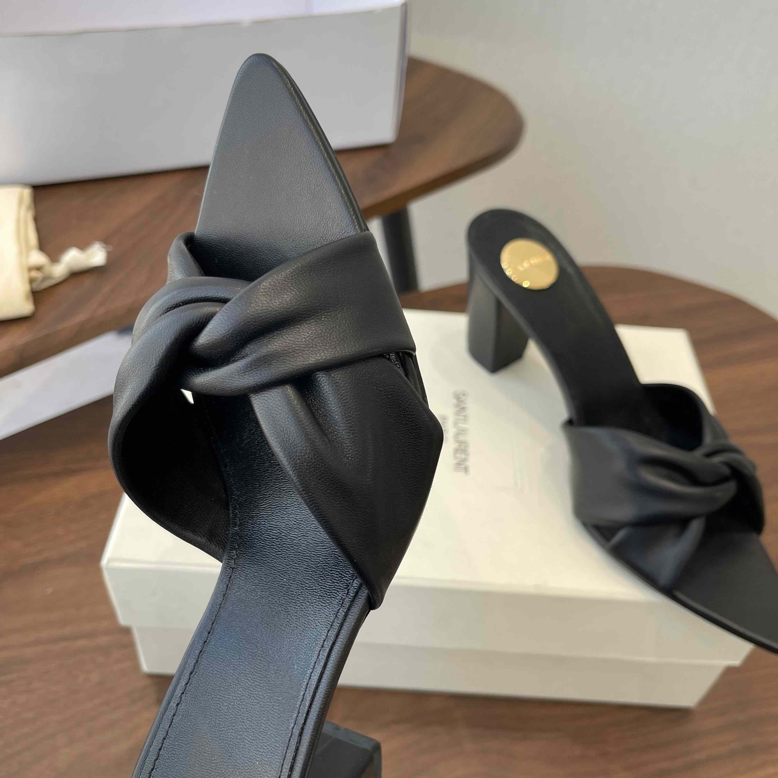 Saint Laurent FRANCIANE Mules In Smooth Leather - DesignerGu