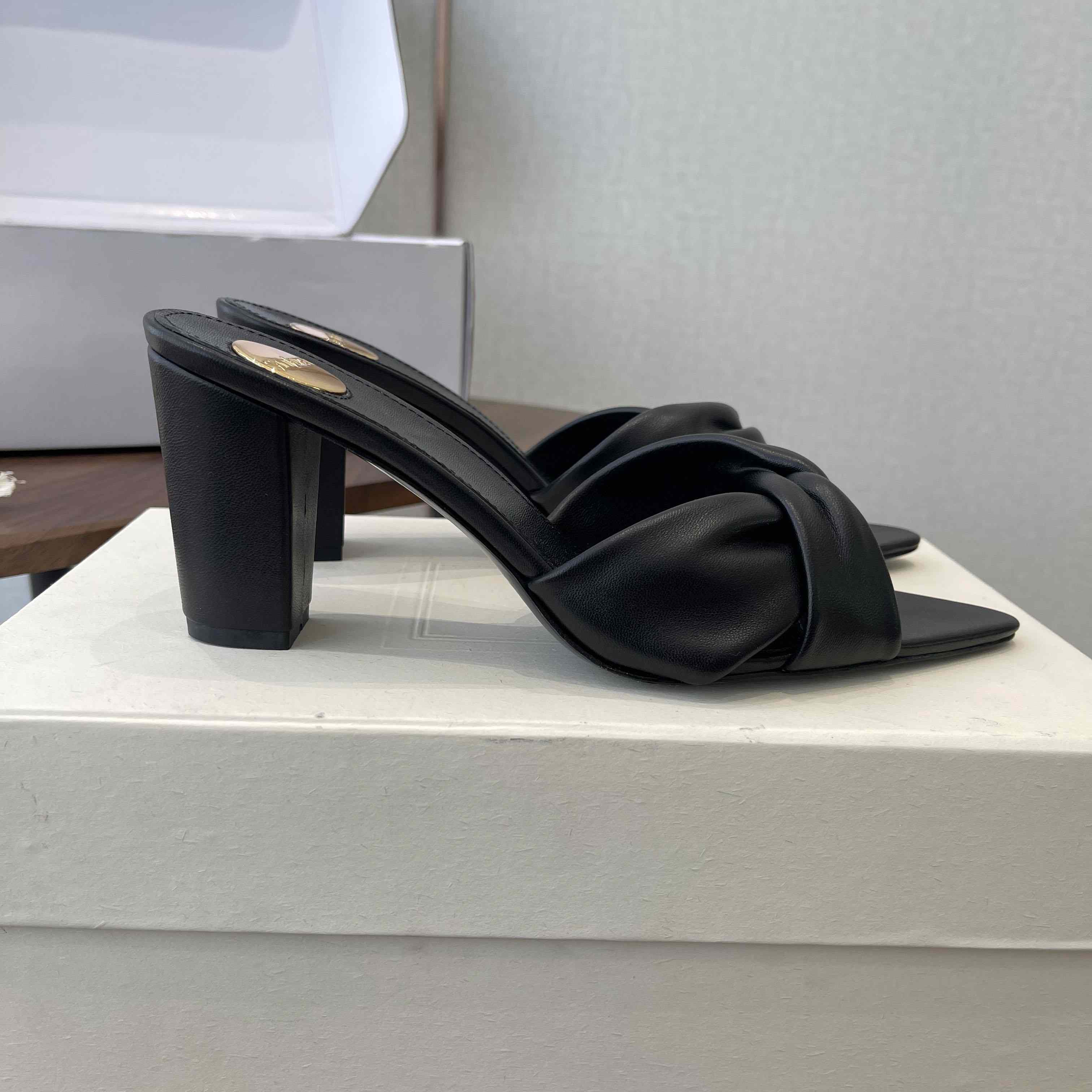 Saint Laurent FRANCIANE Mules In Smooth Leather - DesignerGu