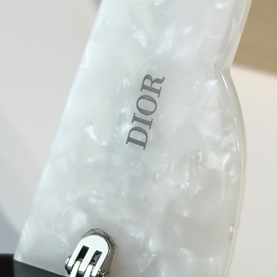 Dior  LuckyCharms S1F - DesignerGu