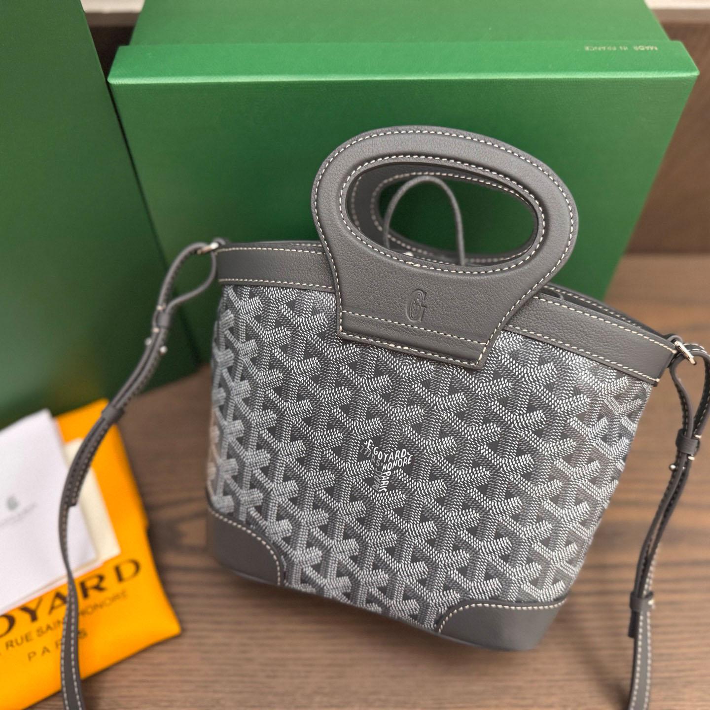 Goyard Beluga Mini Bag - DesignerGu