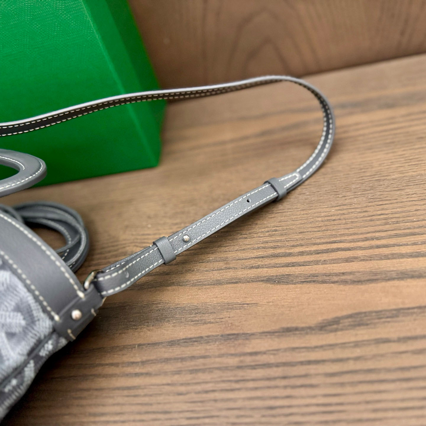 Goyard Beluga Mini Bag - DesignerGu