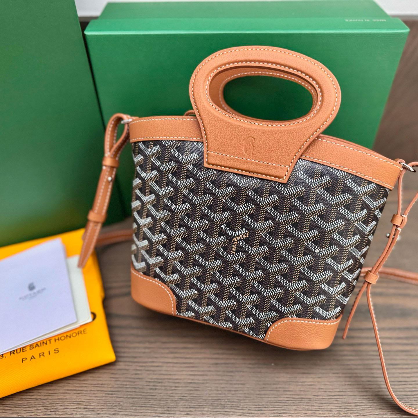 Goyard Beluga Mini Bag - DesignerGu