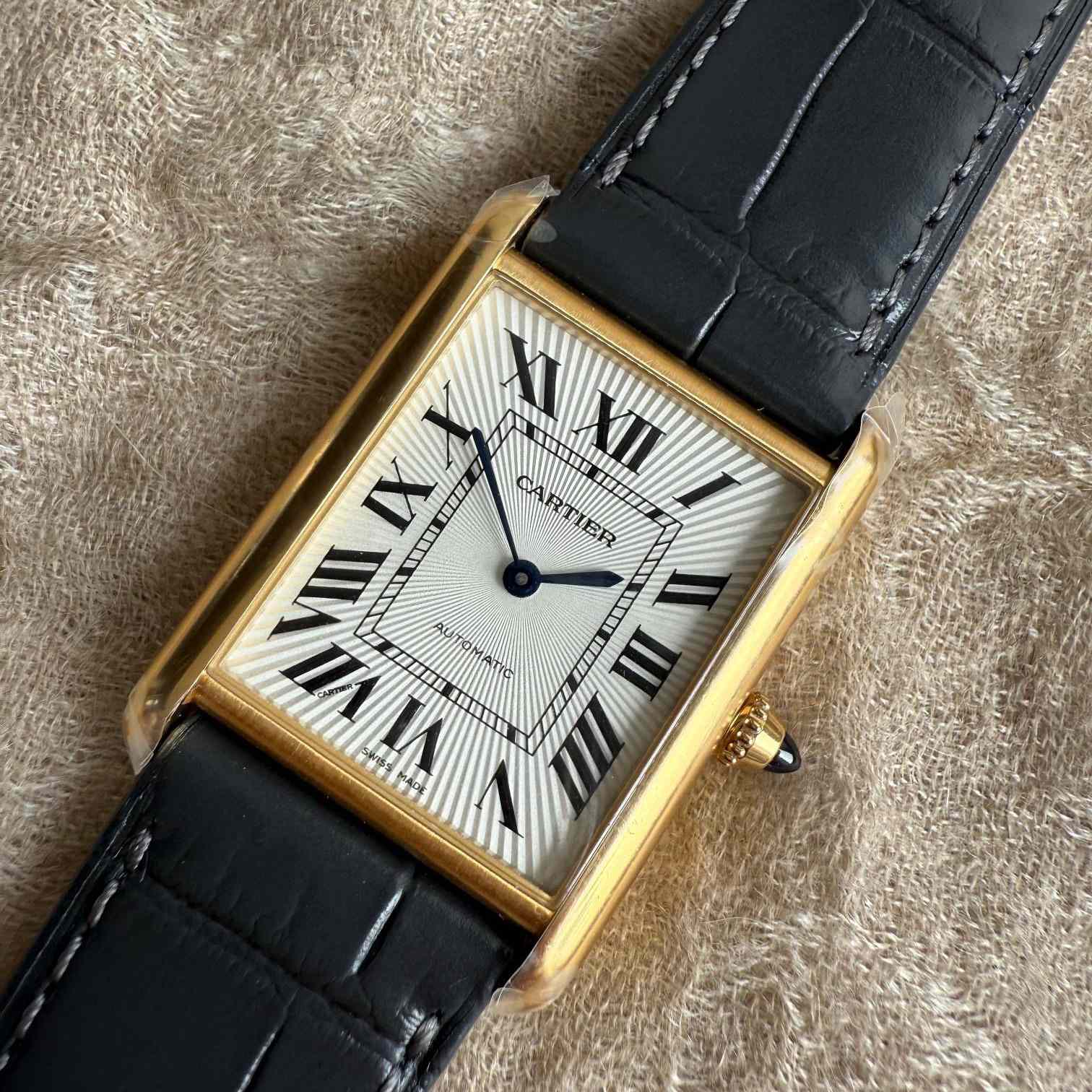 Cartier Tank Louis Cartier Watch - DesignerGu