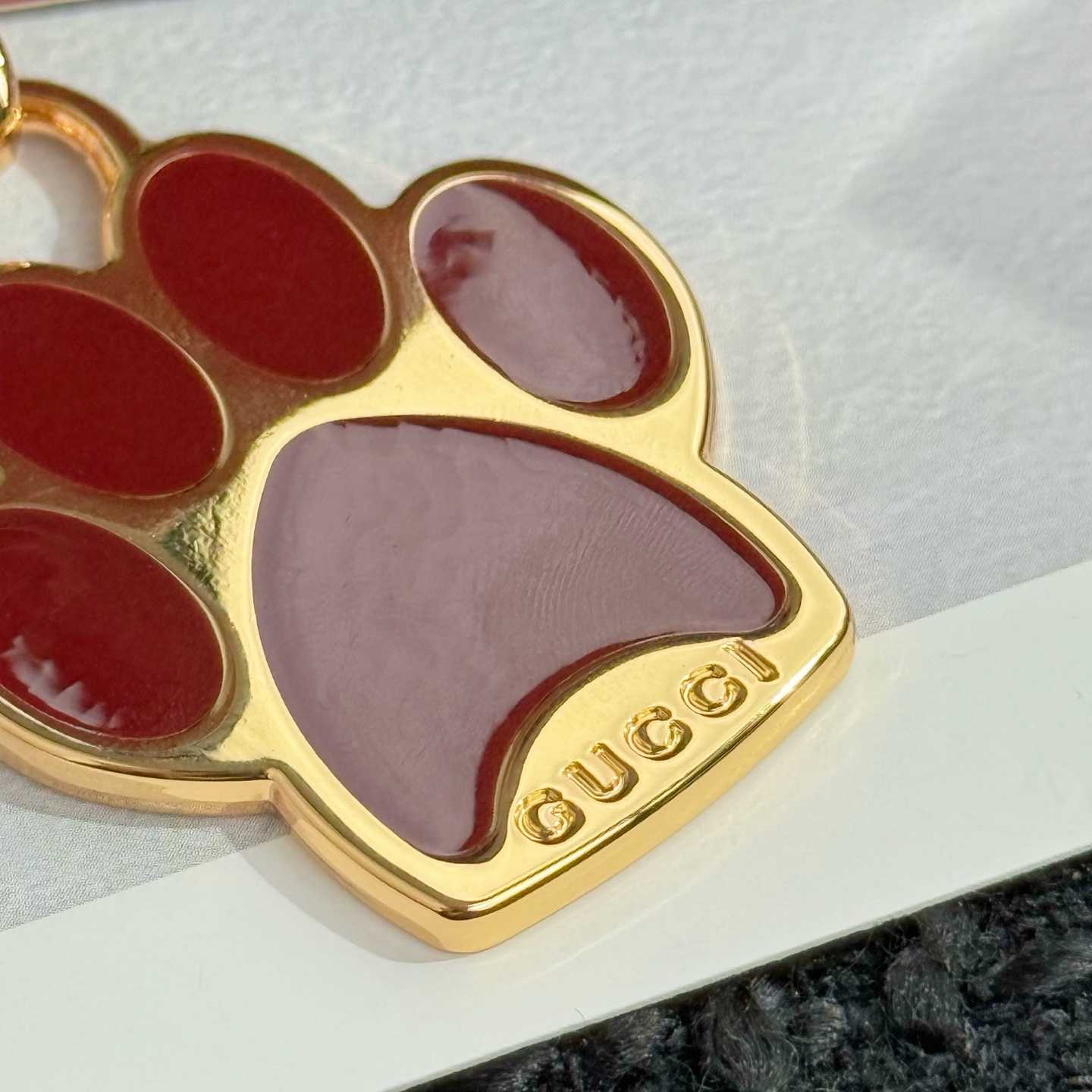 Gucci Paw-shaped Charm - DesignerGu