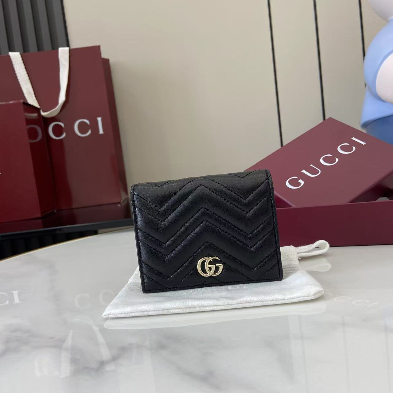Gucci GG Marmont Card Case Wallet 466492 - DesignerGu