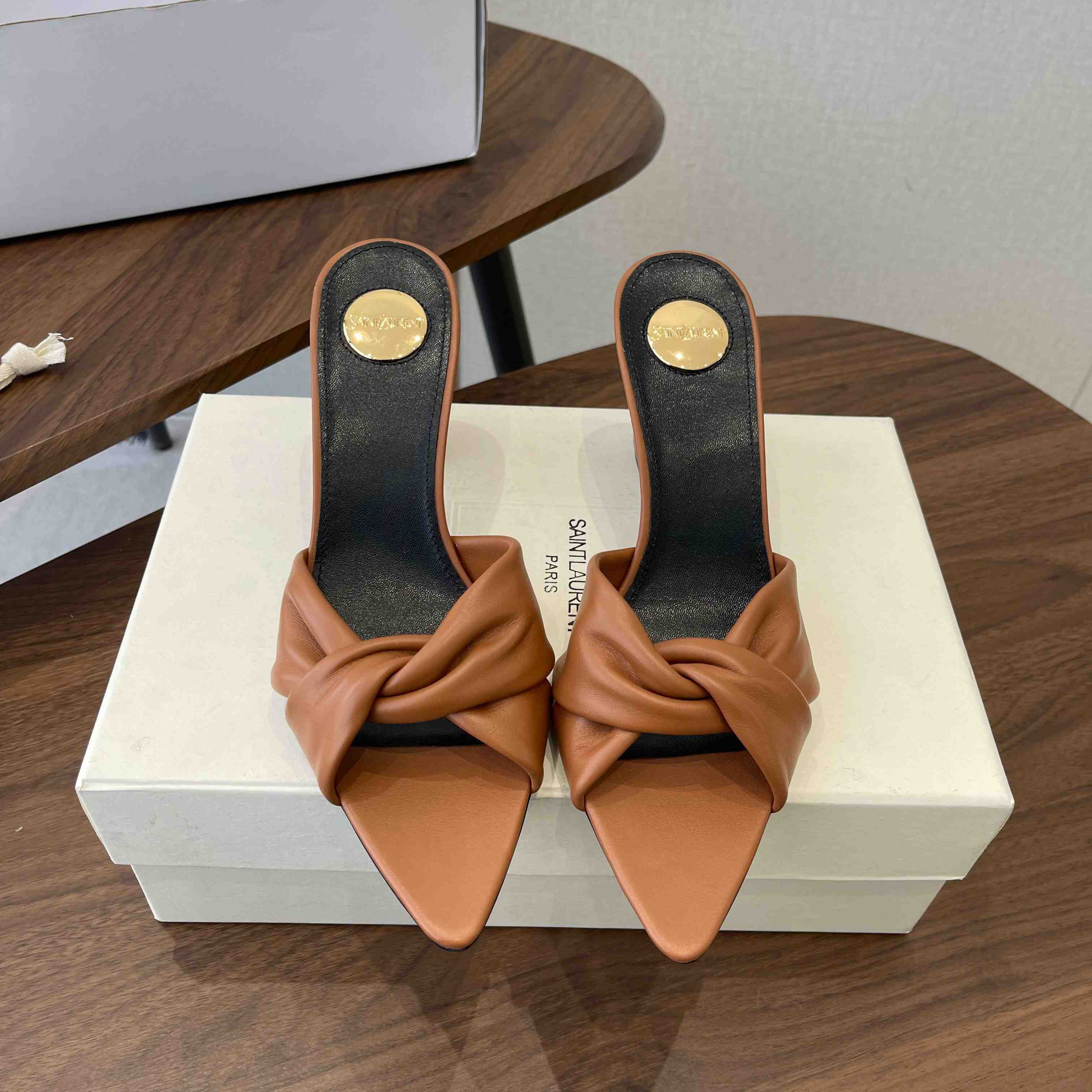 Saint Laurent FRANCIANE Mules In Smooth Leather - DesignerGu