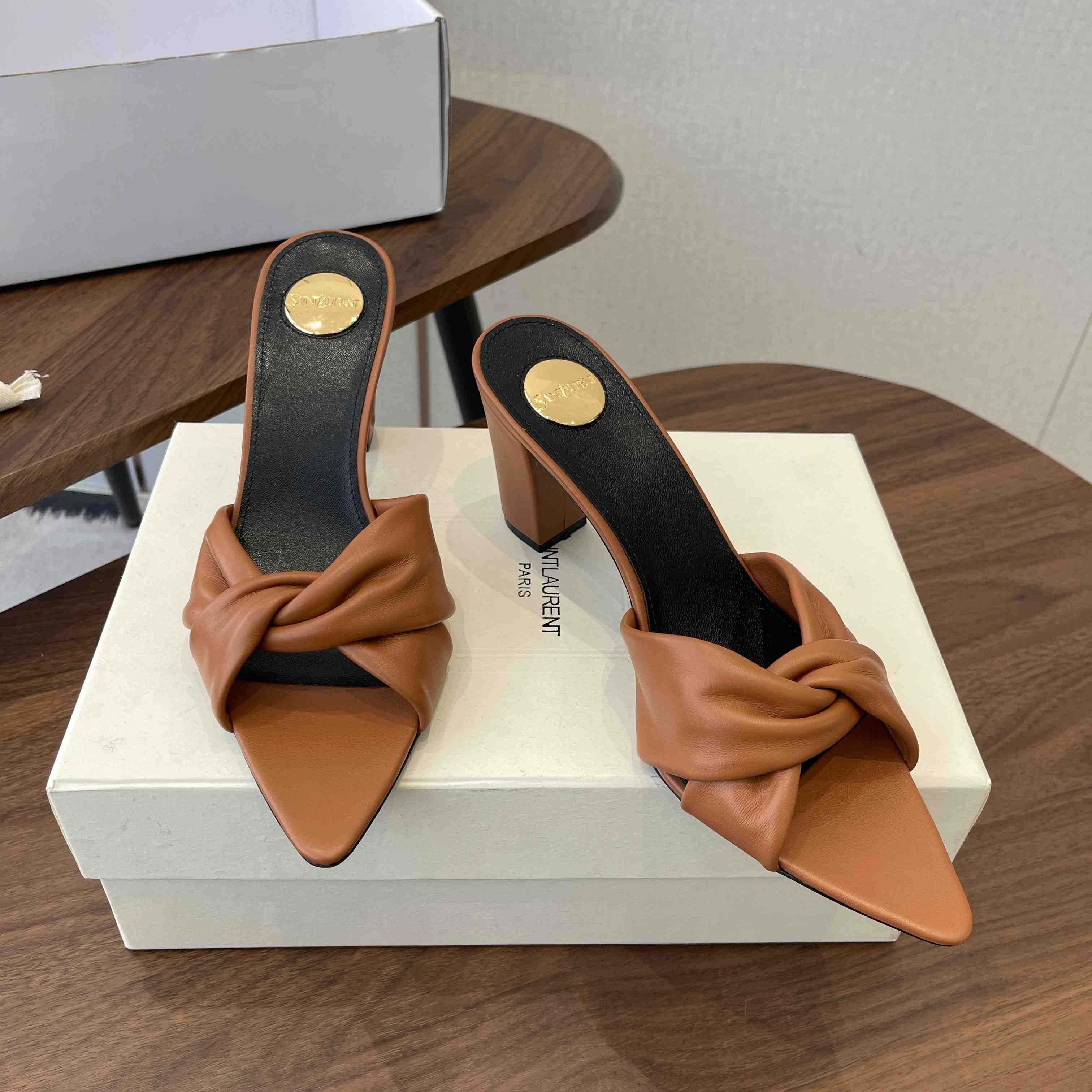 Saint Laurent FRANCIANE Mules In Smooth Leather - DesignerGu