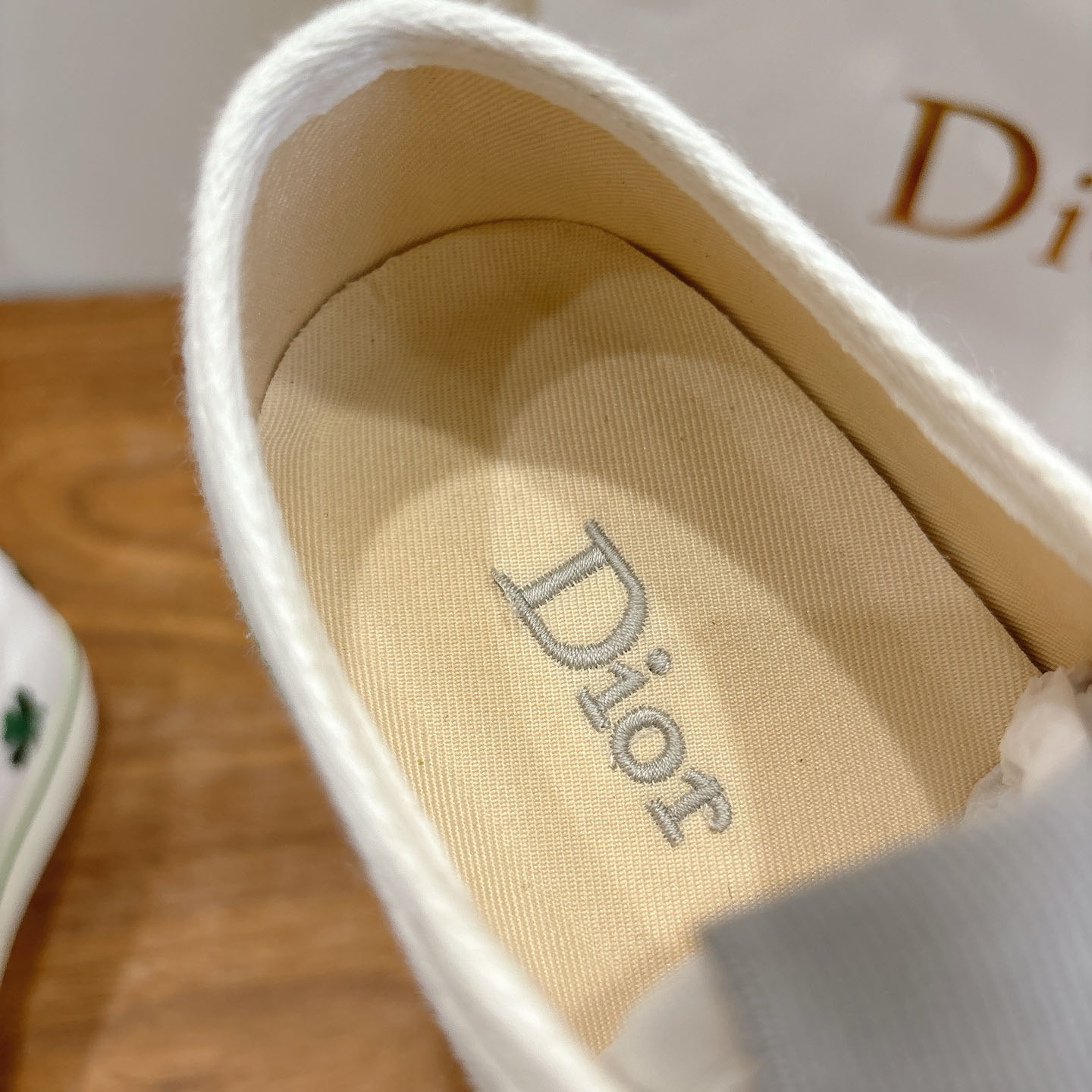 Dior Saltwind Sneaker - DesignerGu