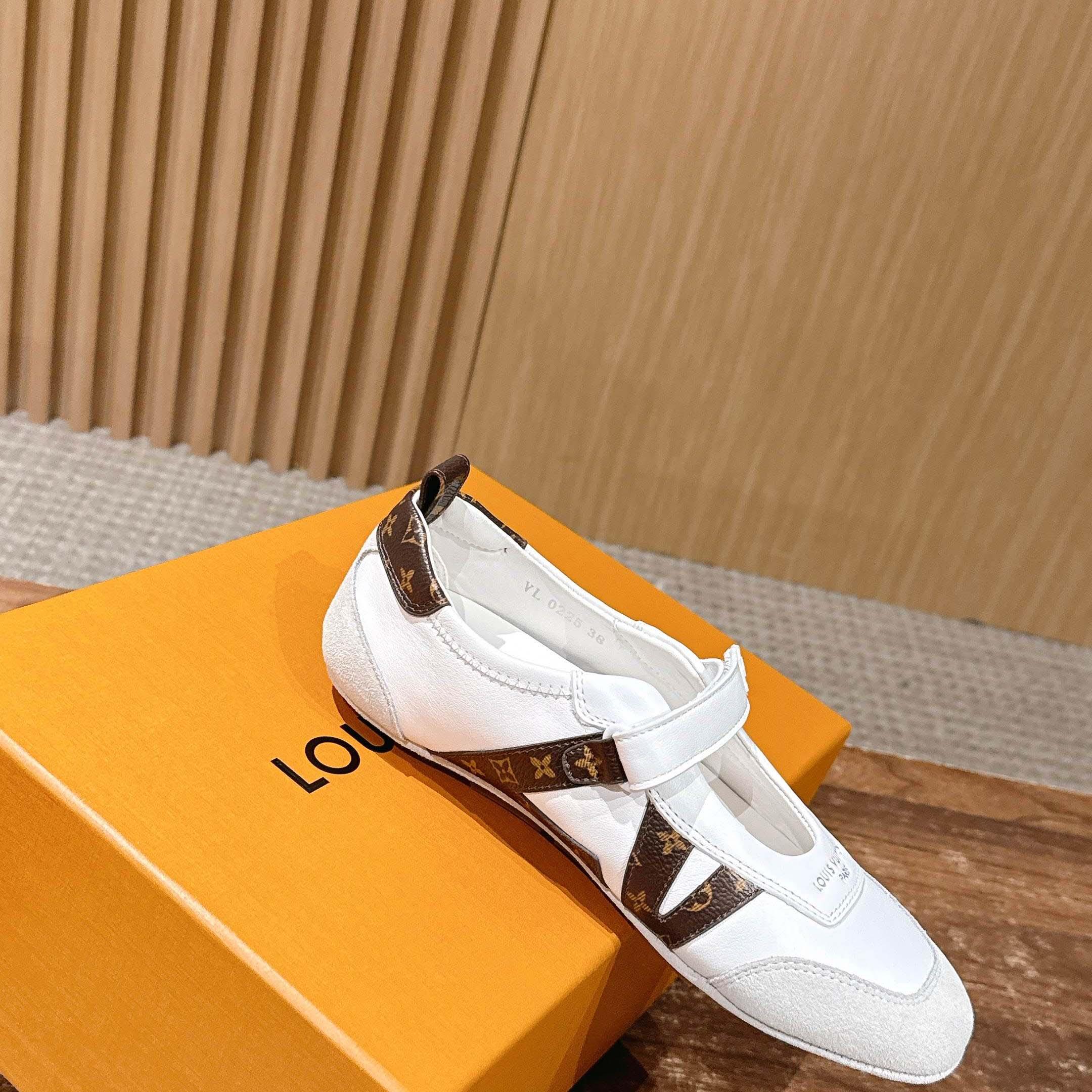 Louis Vuitton LV Sneakerina Mary Jane   1AJPF4 - DesignerGu