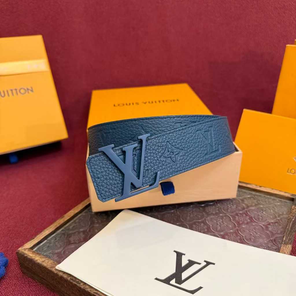 Louis Vuitton LV Taurillon 40mm Reversible Belt M8663Q - DesignerGu
