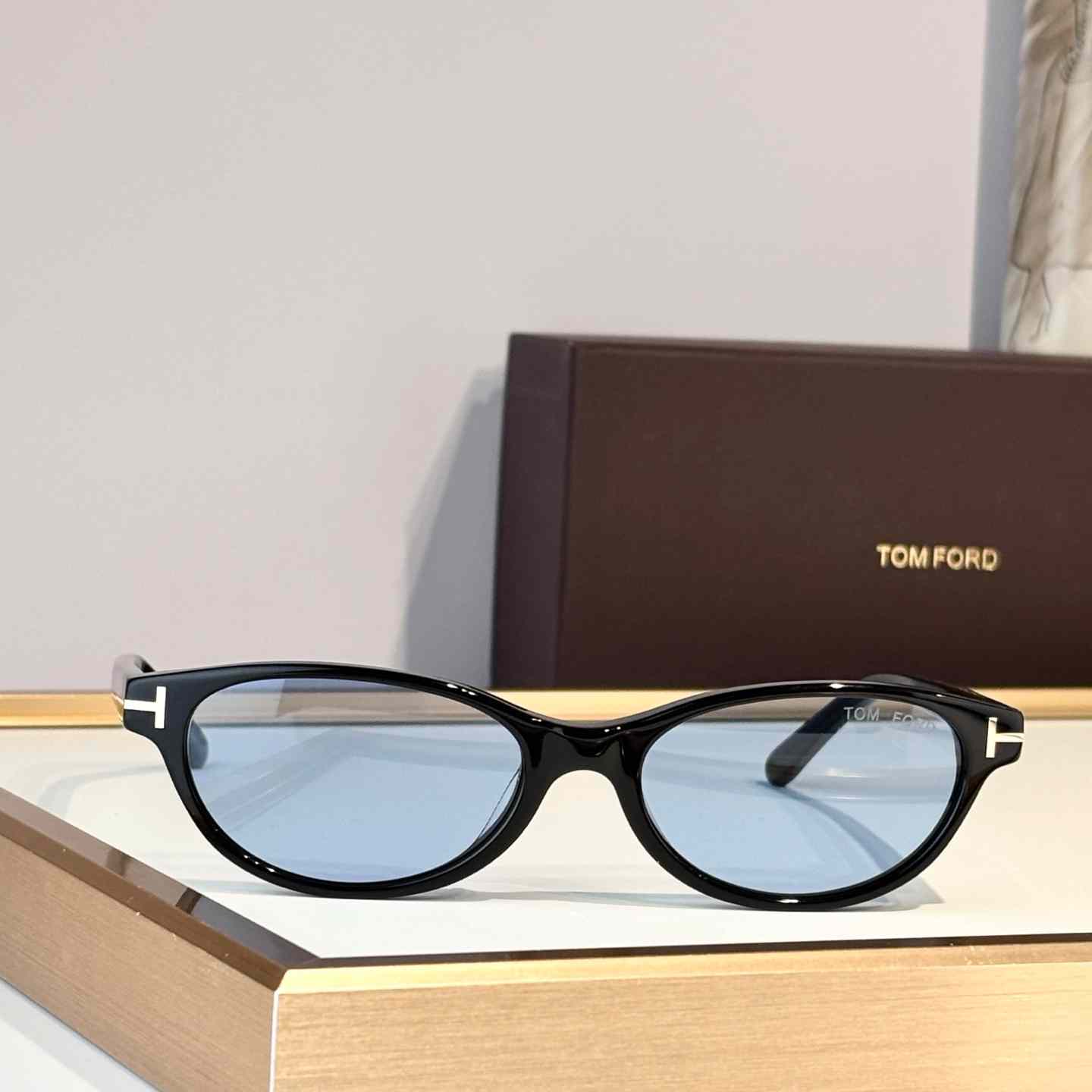 Tom Ford TF1310 Sunglasses - DesignerGu