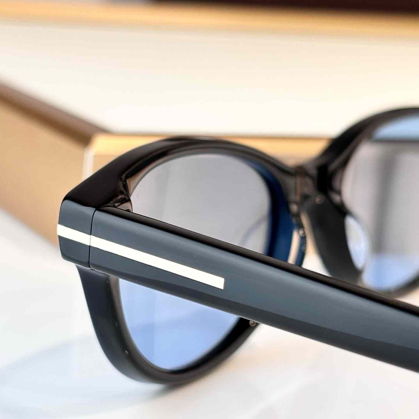 Tom Ford TF1310 Sunglasses - DesignerGu