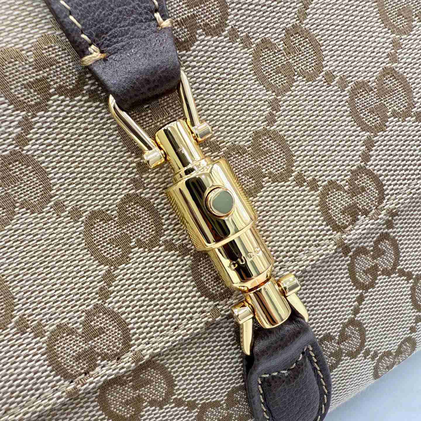 Gucci Aperitivo Medium Shoulder Bag  866720 - DesignerGu