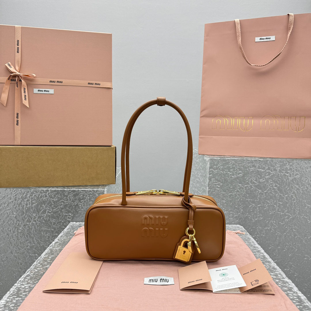 Miu Miu Beau Leather Bag - DesignerGu