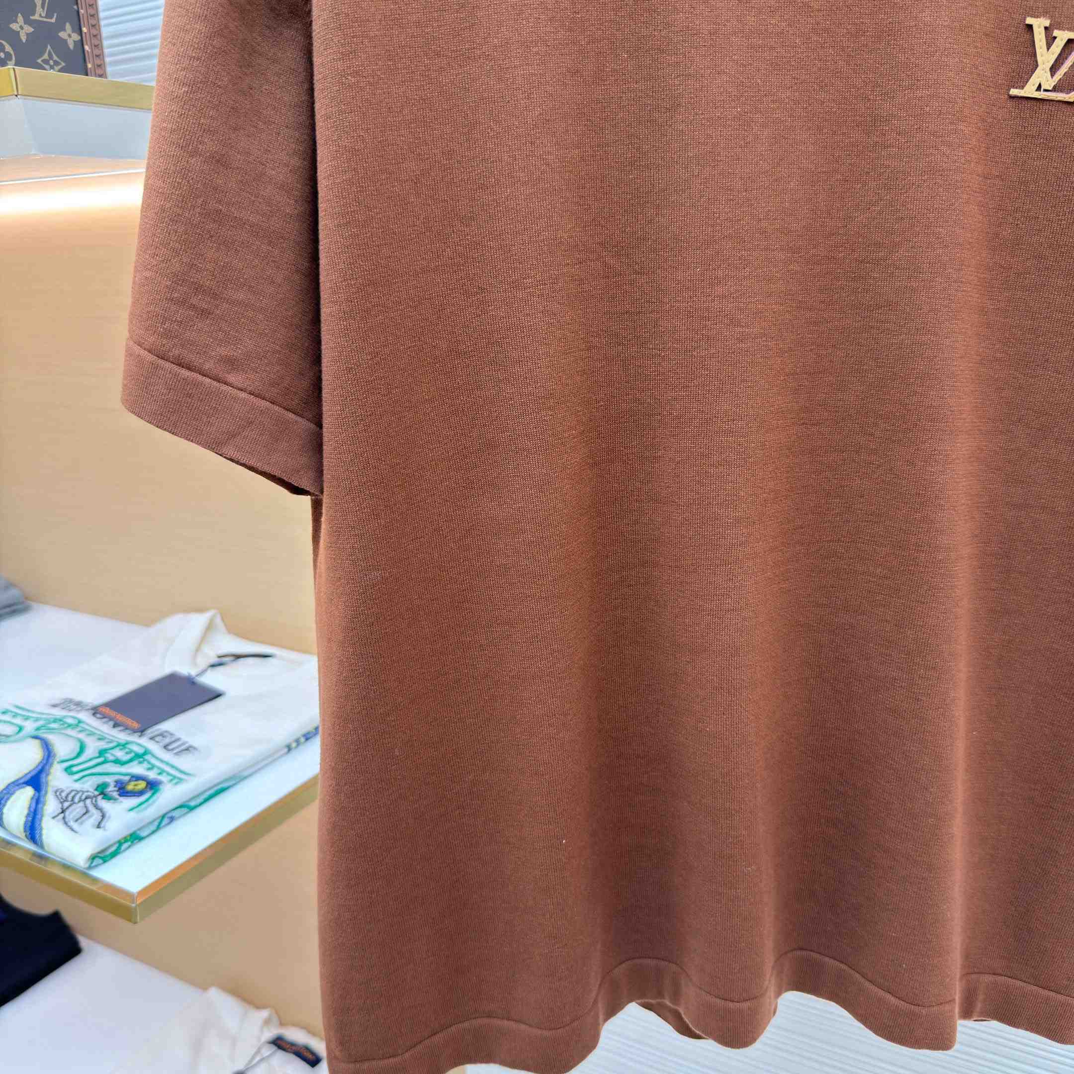 Louis Vuitton Short-Sleeved Crewneck With Signature 1AK714 - DesignerGu