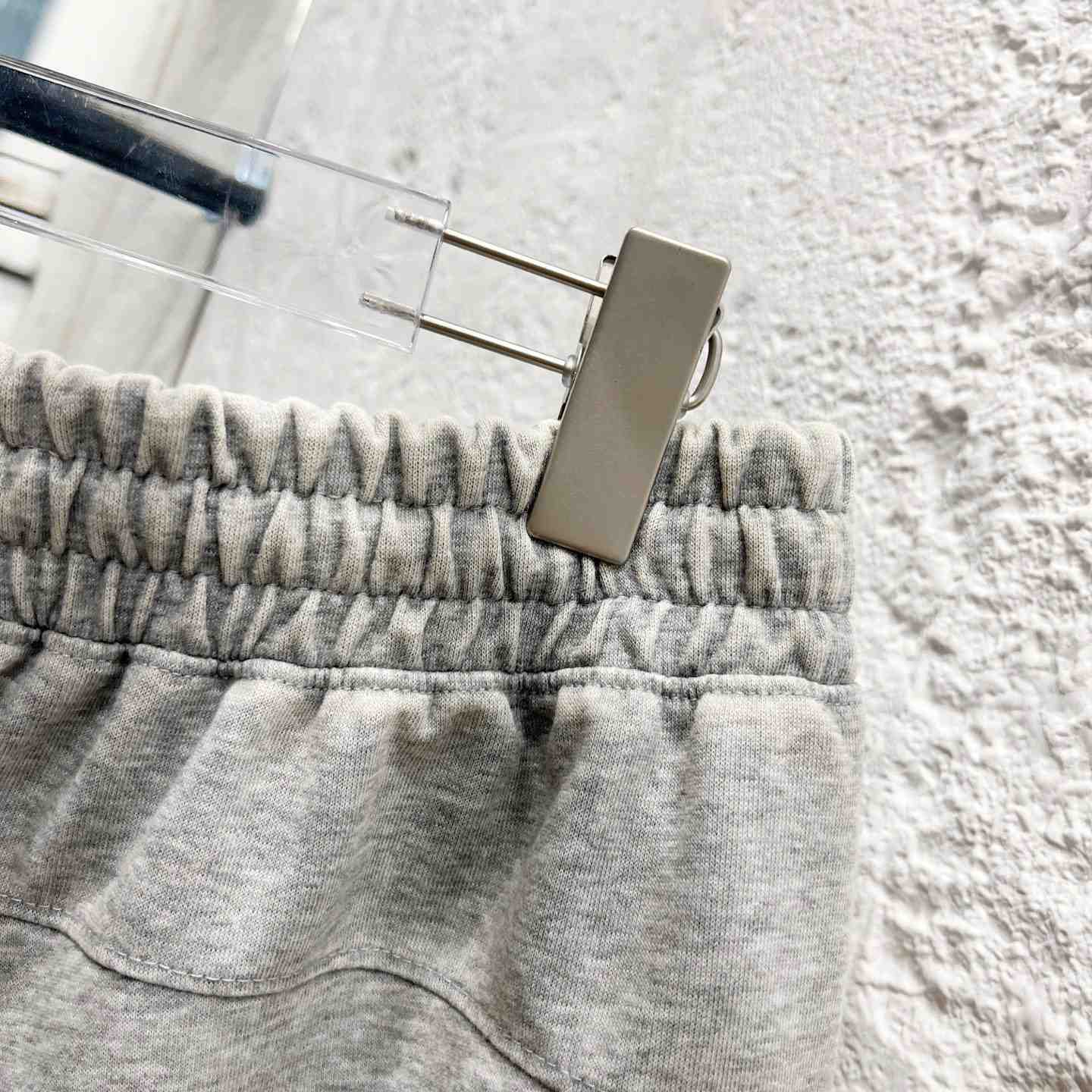 Prada Shorts    - DesignerGu